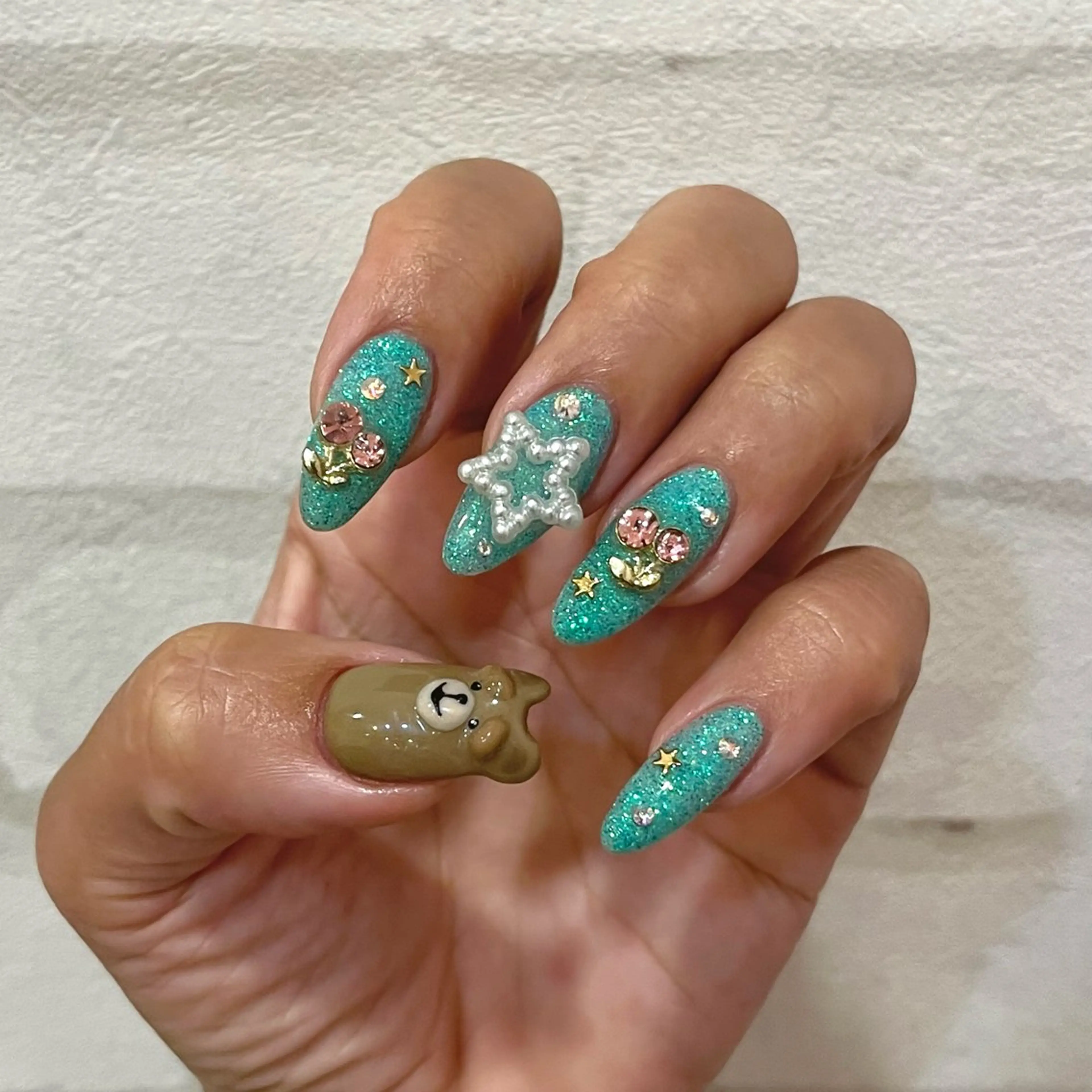 ネイル アートネイル キラキラネイル ラメ(グリッター) ストーンネイル ハンドネイル フットネイル para ☀︎ sol by BECK所属・Para Sol nail　Maoのネイルデザイン