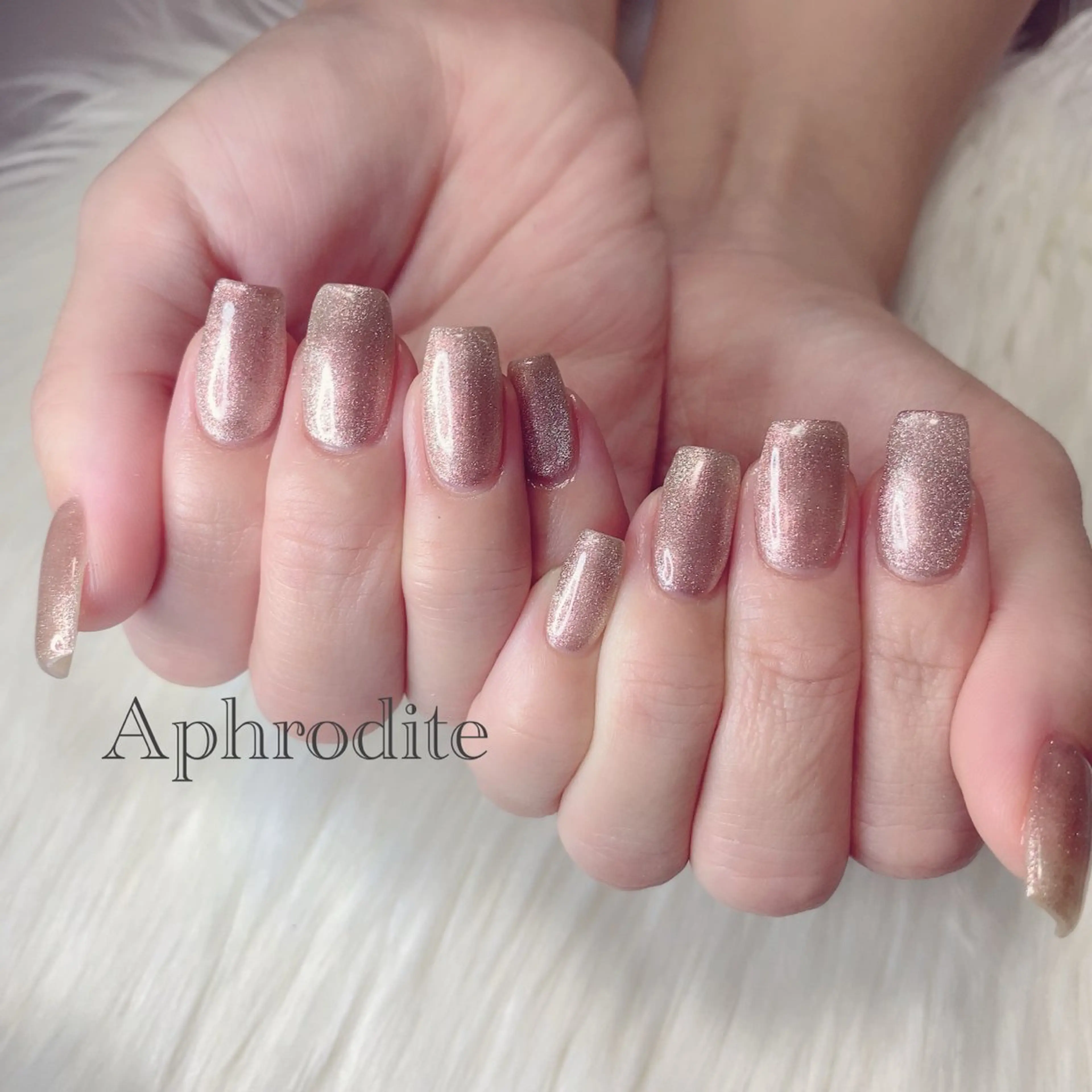 ネイル Aphrodite パラジェル認定サロンのネイルデザイン