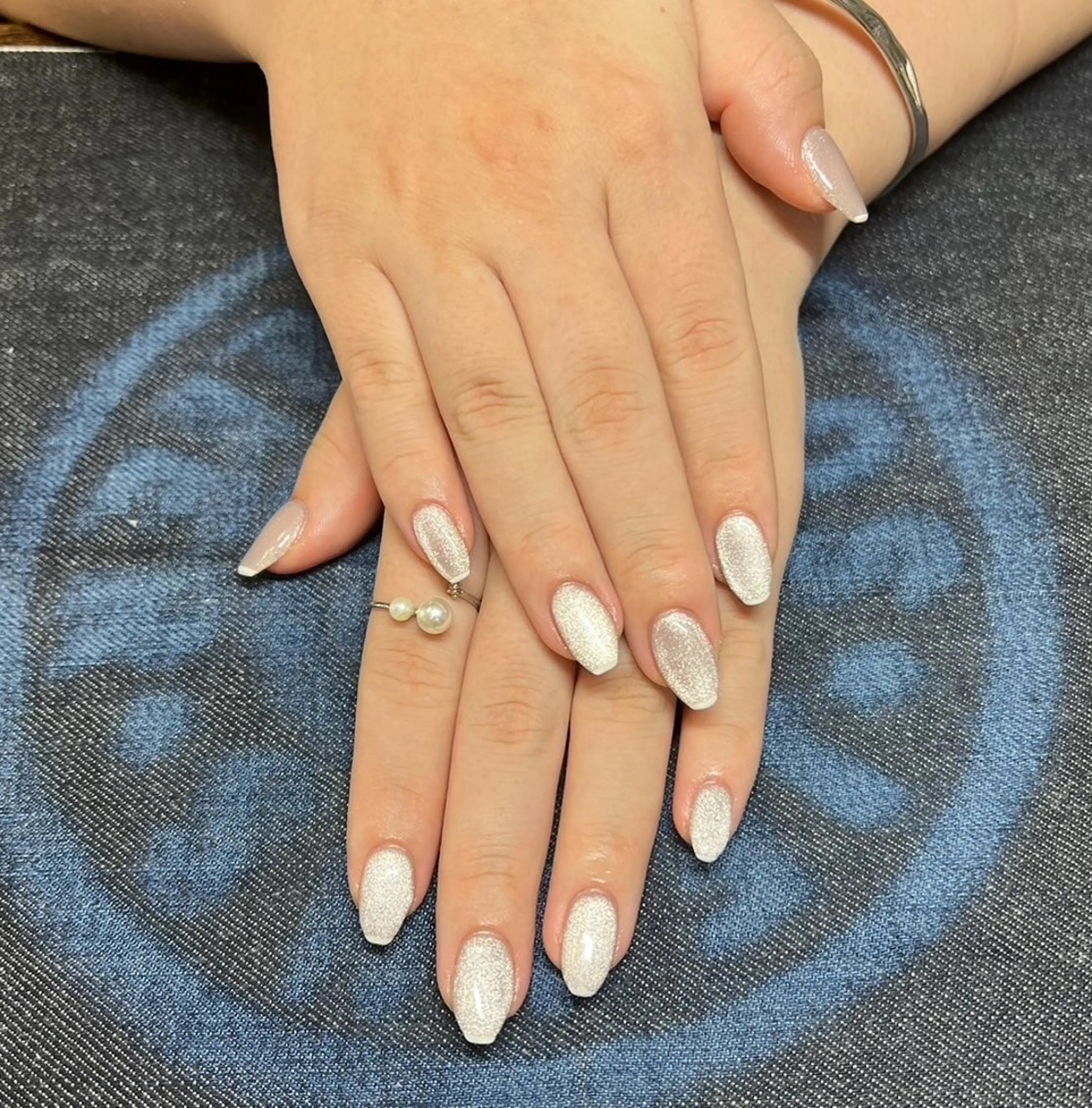 ネイル フレンチネイル CHOUETTE MAHIRUのネイルデザイン