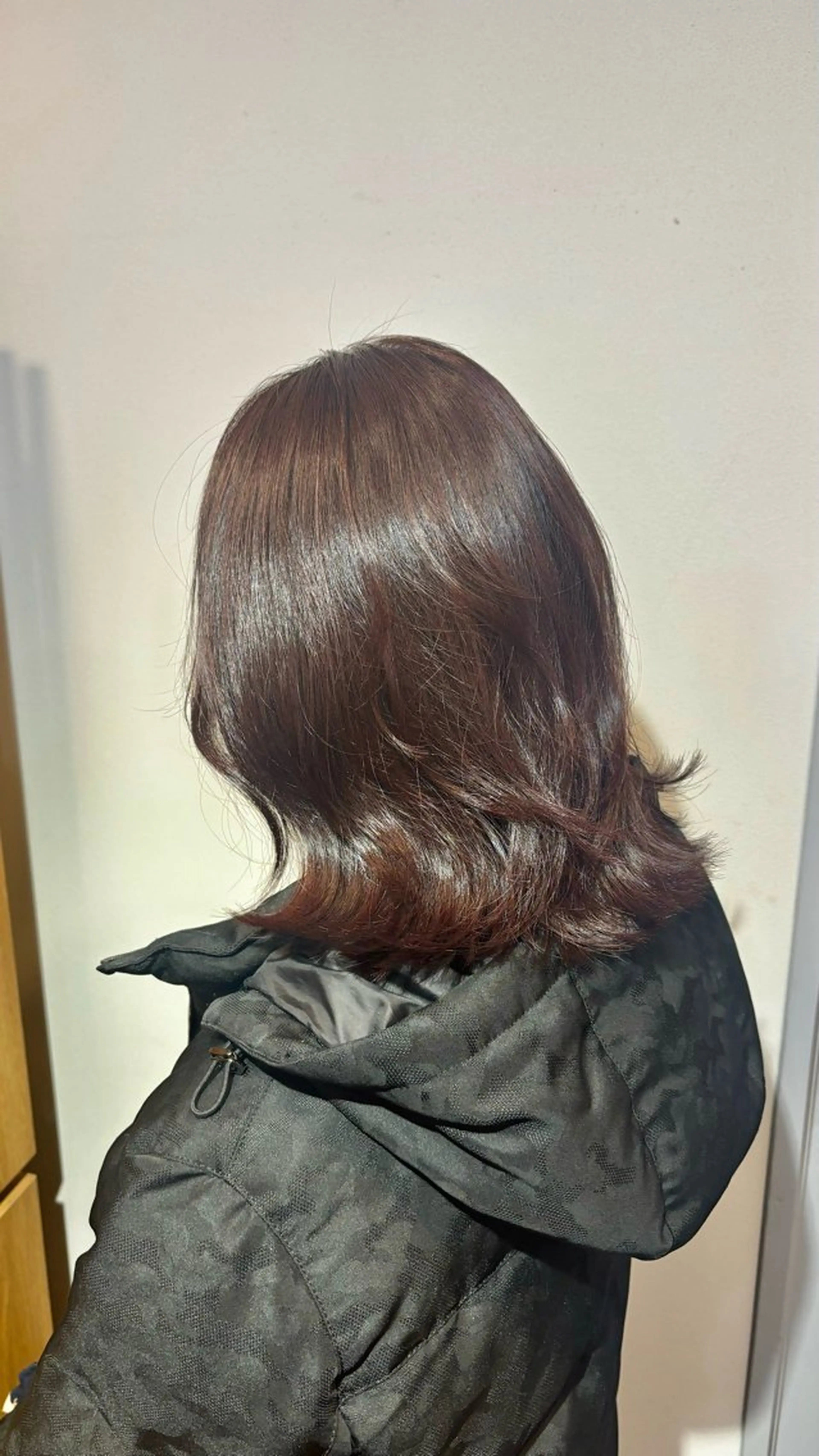 ミディアム ヘアカラー トリートメント シオン/艶髪/ グレージュカラーのヘアスタイル