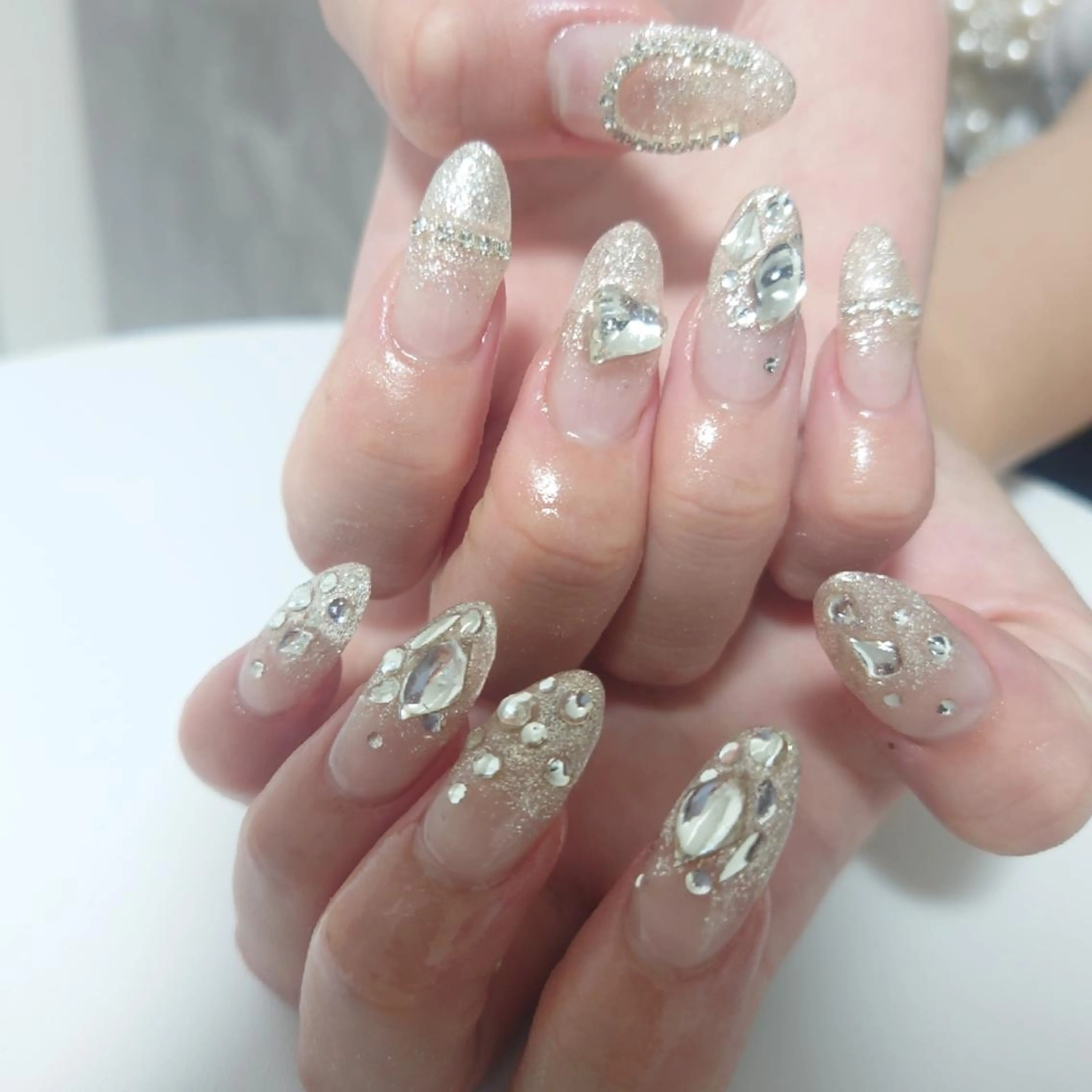 ネイル アートネイル キラキラネイル スカルプネイル ストーンネイル NailSalon Kotillのネイルデザイン