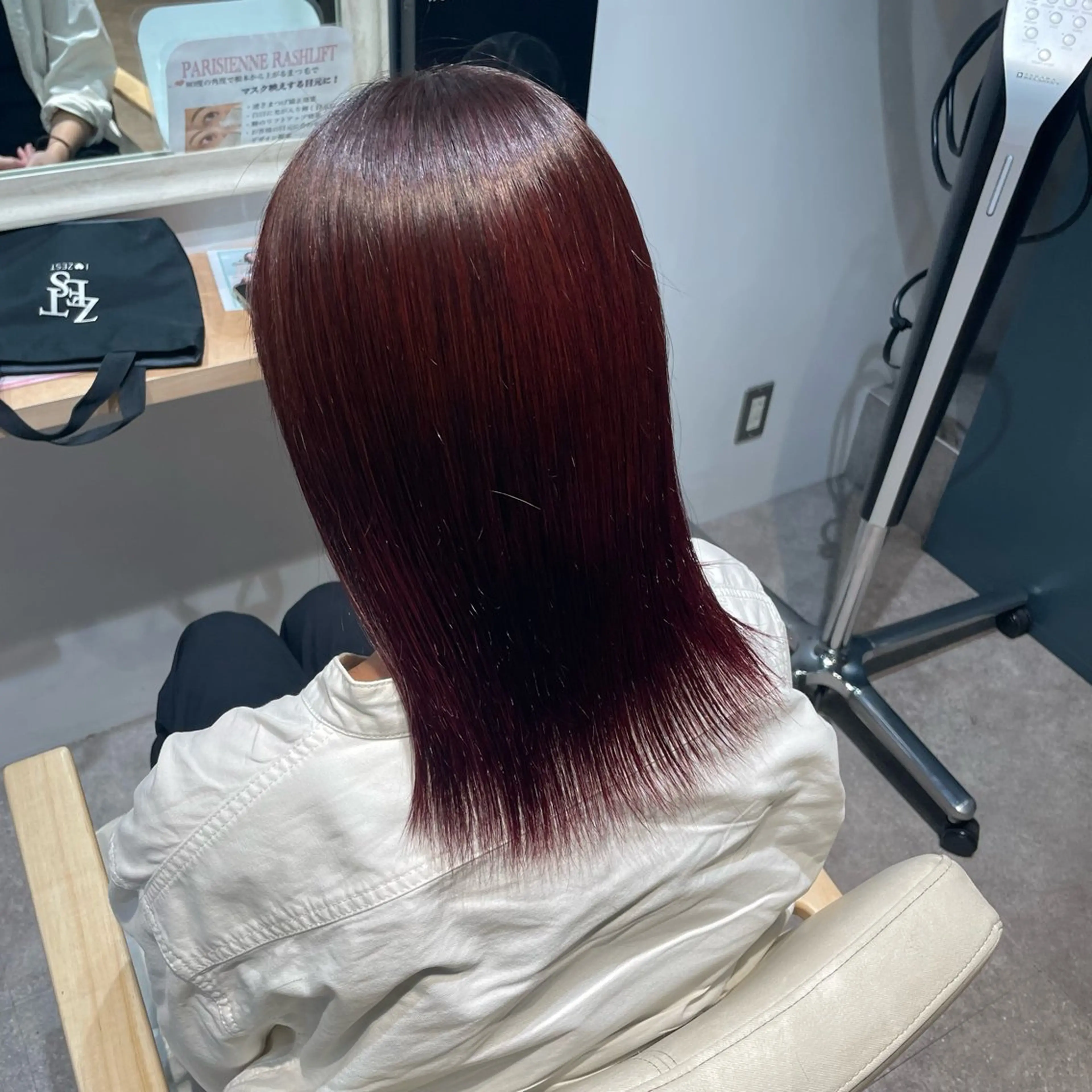 ミディアム カラー ブリーチ レッドカラー ヘアカラー ハイトーン🦄ネイル 💞のぶちのネイルデザイン