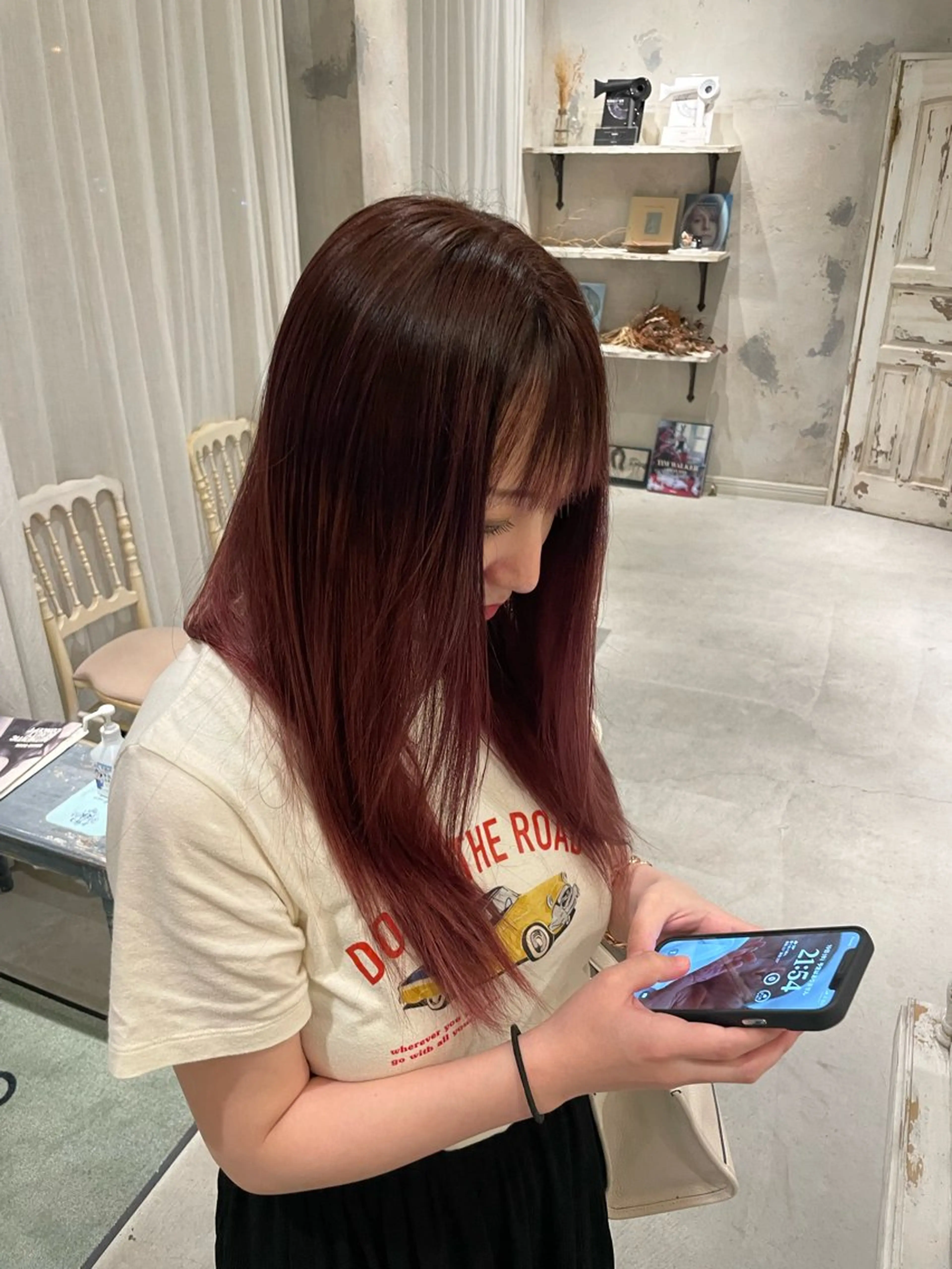 ロング カラー ピンクカラー COMEGHEAD所属・なかやま れいかのヘアスタイル