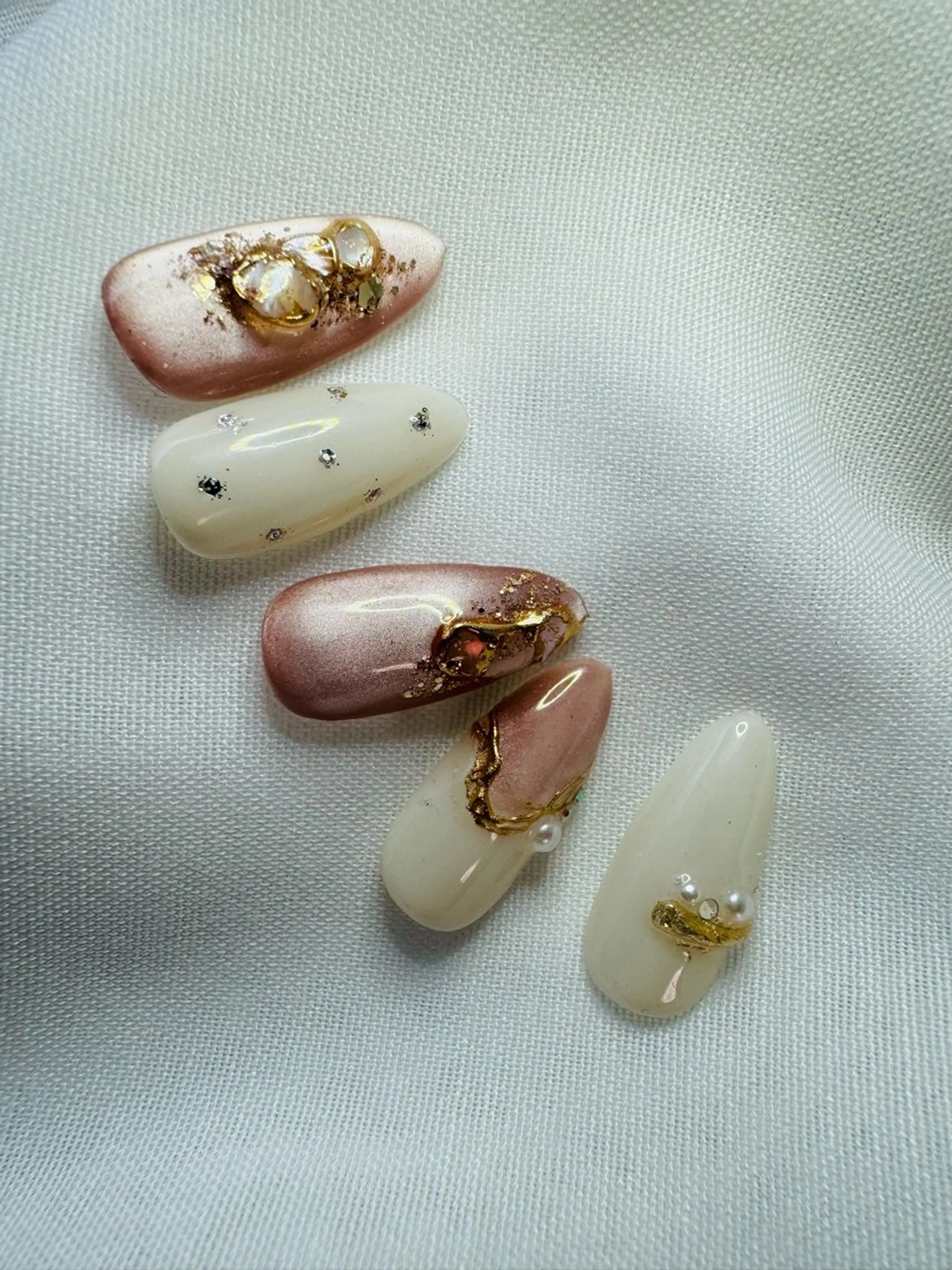 ネイル オフィスネイル ストーンネイル Aisol nail salonのネイルデザイン