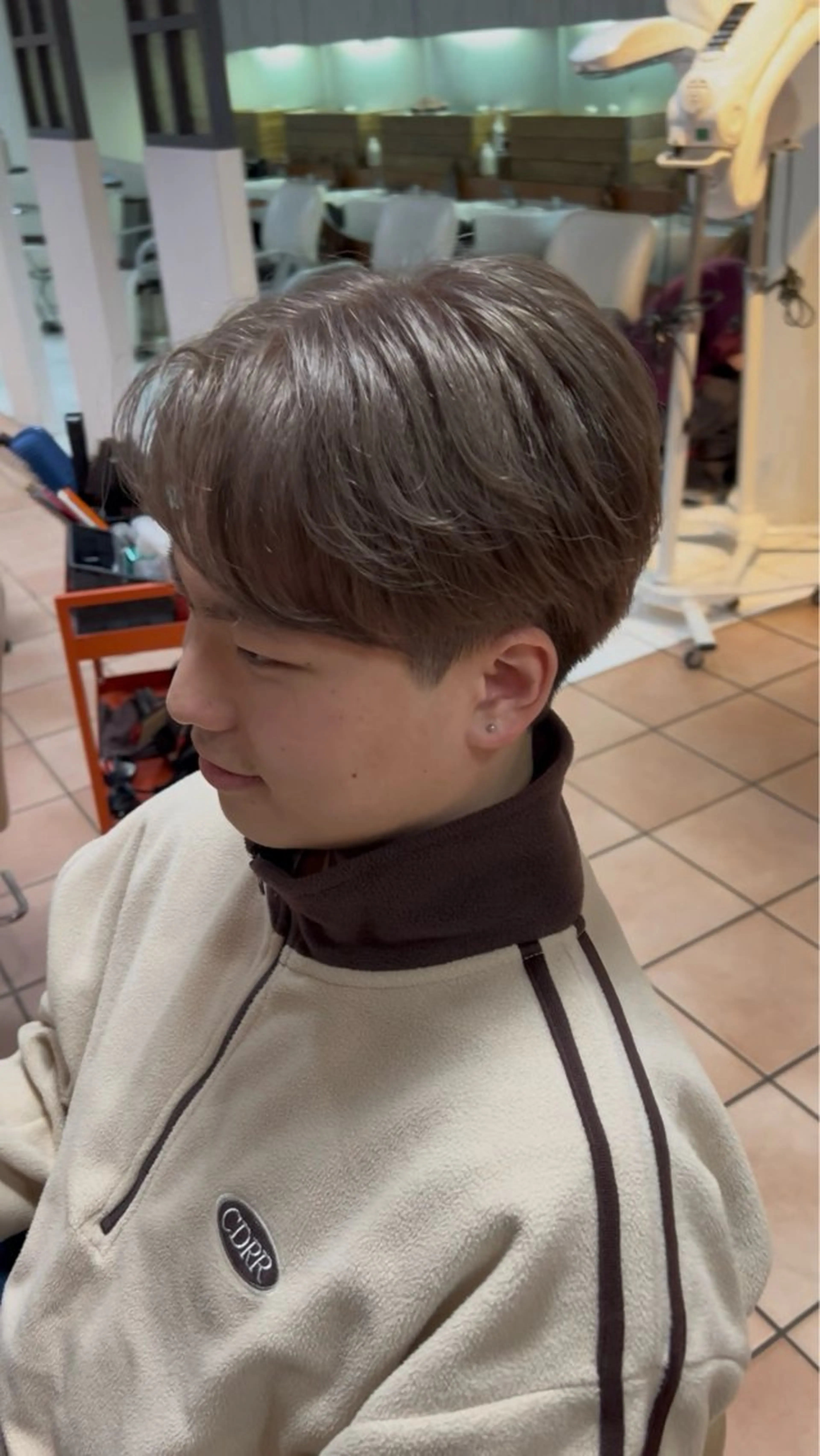 ショート カラー メンズ カット ヘアカラー トリートメント 朝5分でキマる 村上陸のヘアスタイル