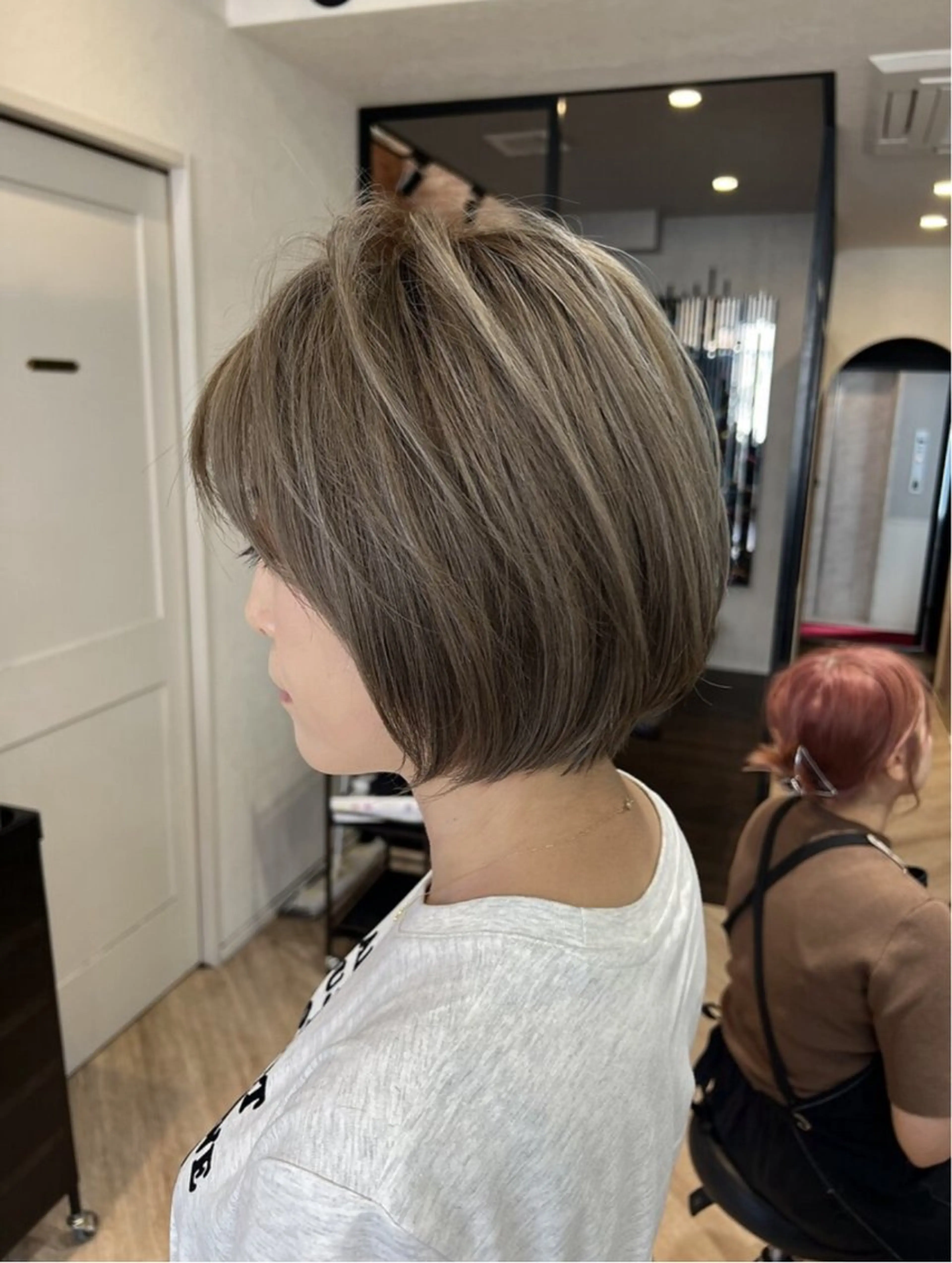 ショート カラー Heart's 白髪ぼかし/脱白髪染め/ショートボブ/髪質改善専門サロン 表参道【ハーツ】所属・白髪ぼかし 進藤恭市のヘアスタイル