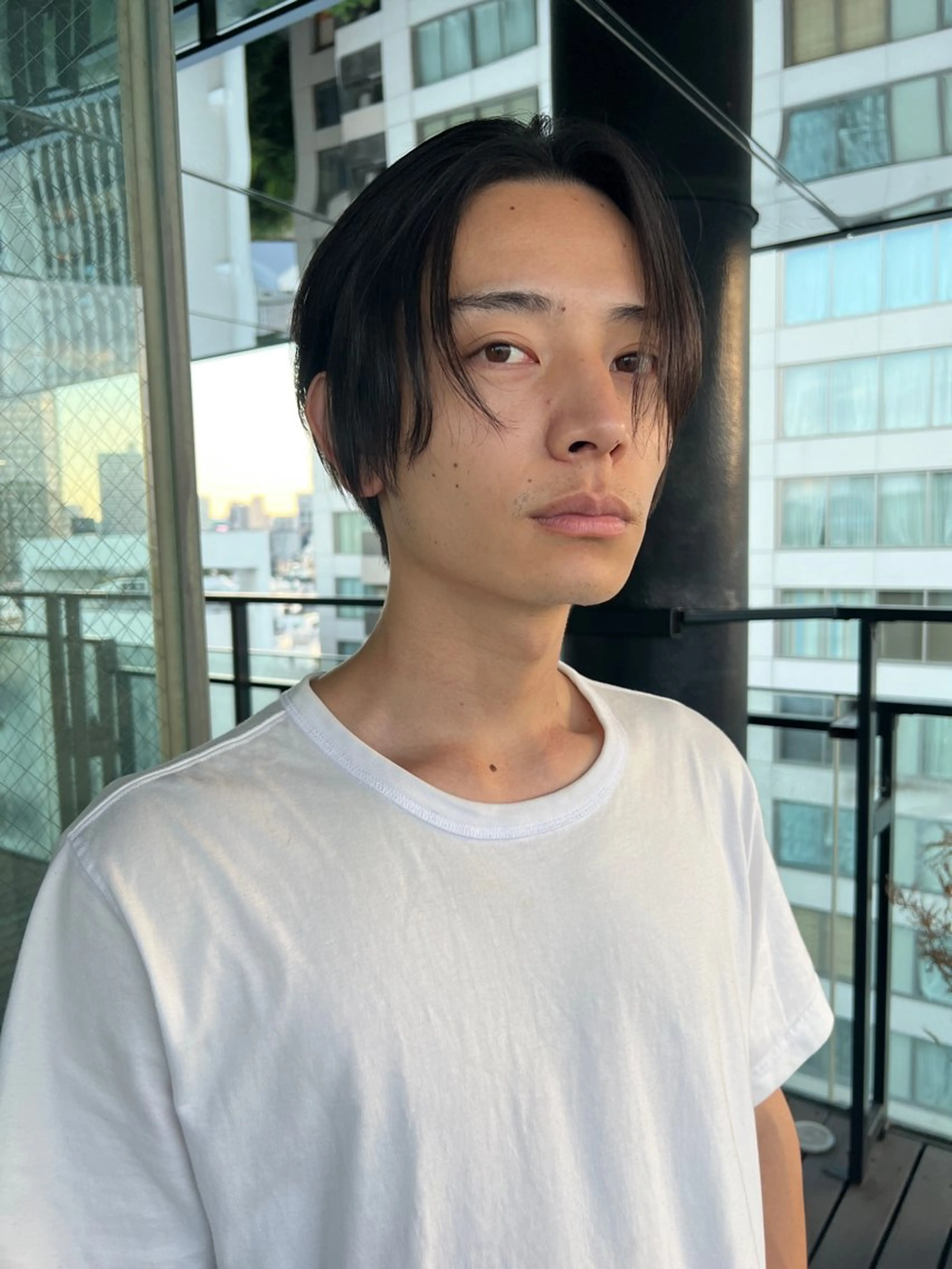 ショート メンズ センターパート 表参道メンズカット hikariのヘアスタイル