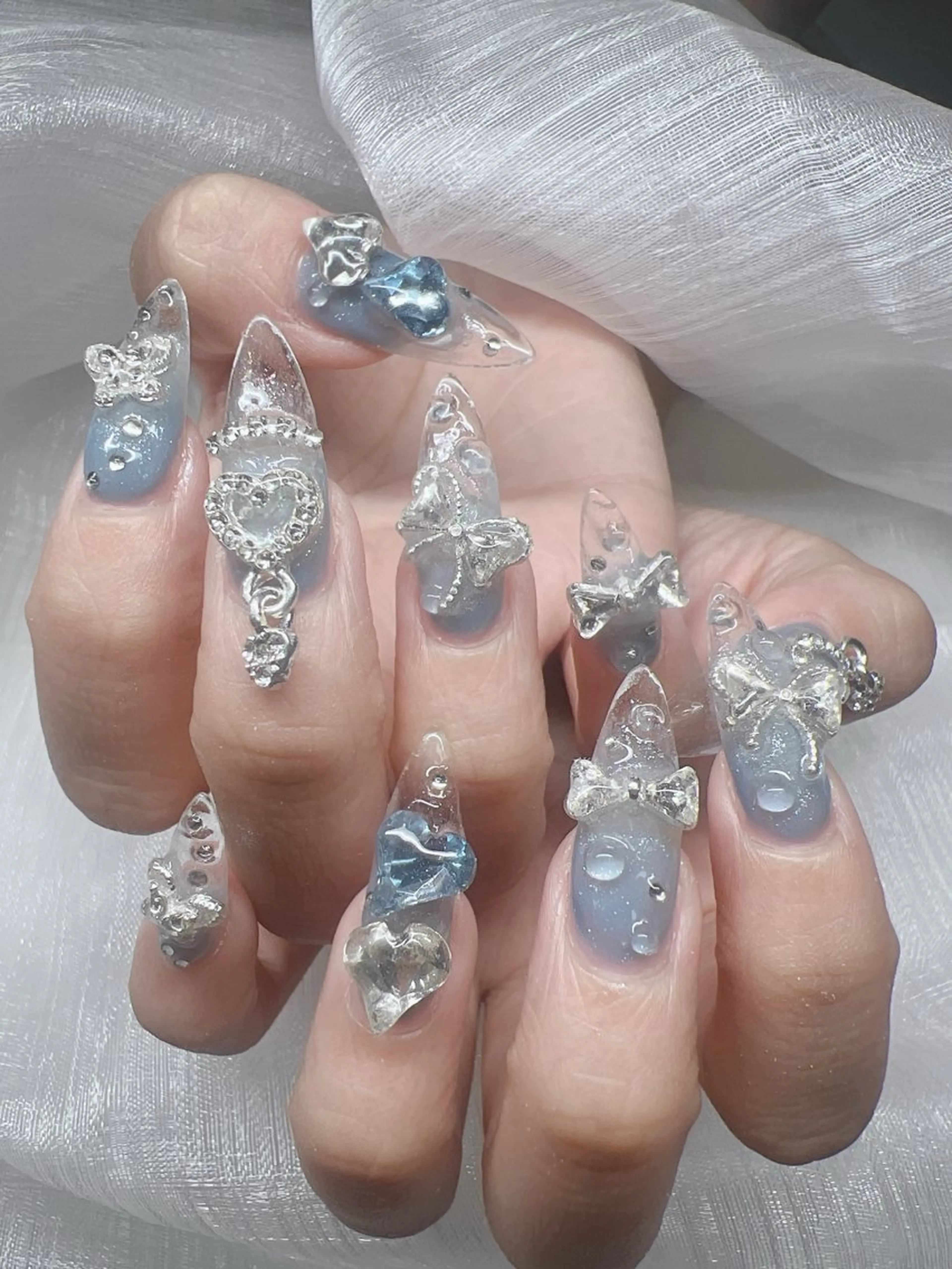 ネイル 長さ出し グラデーション キラキラネイル マグネットネイル ニュアンスネイル ハンドネイル Lee Nails チップ長さだし専門店のネイルデザイン