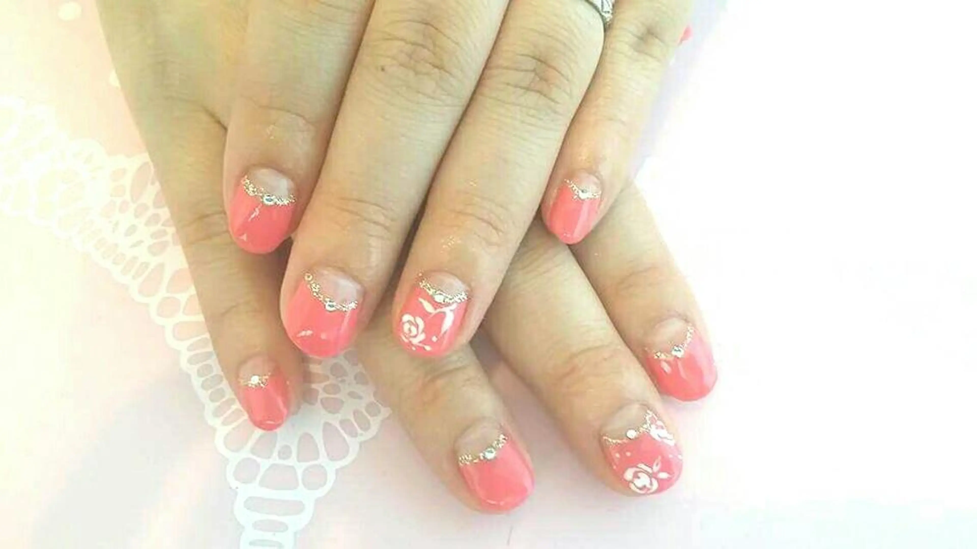 ネイル フレンチネイル 逆フレンチ Lien nail リアン　ネイルのネイルデザイン