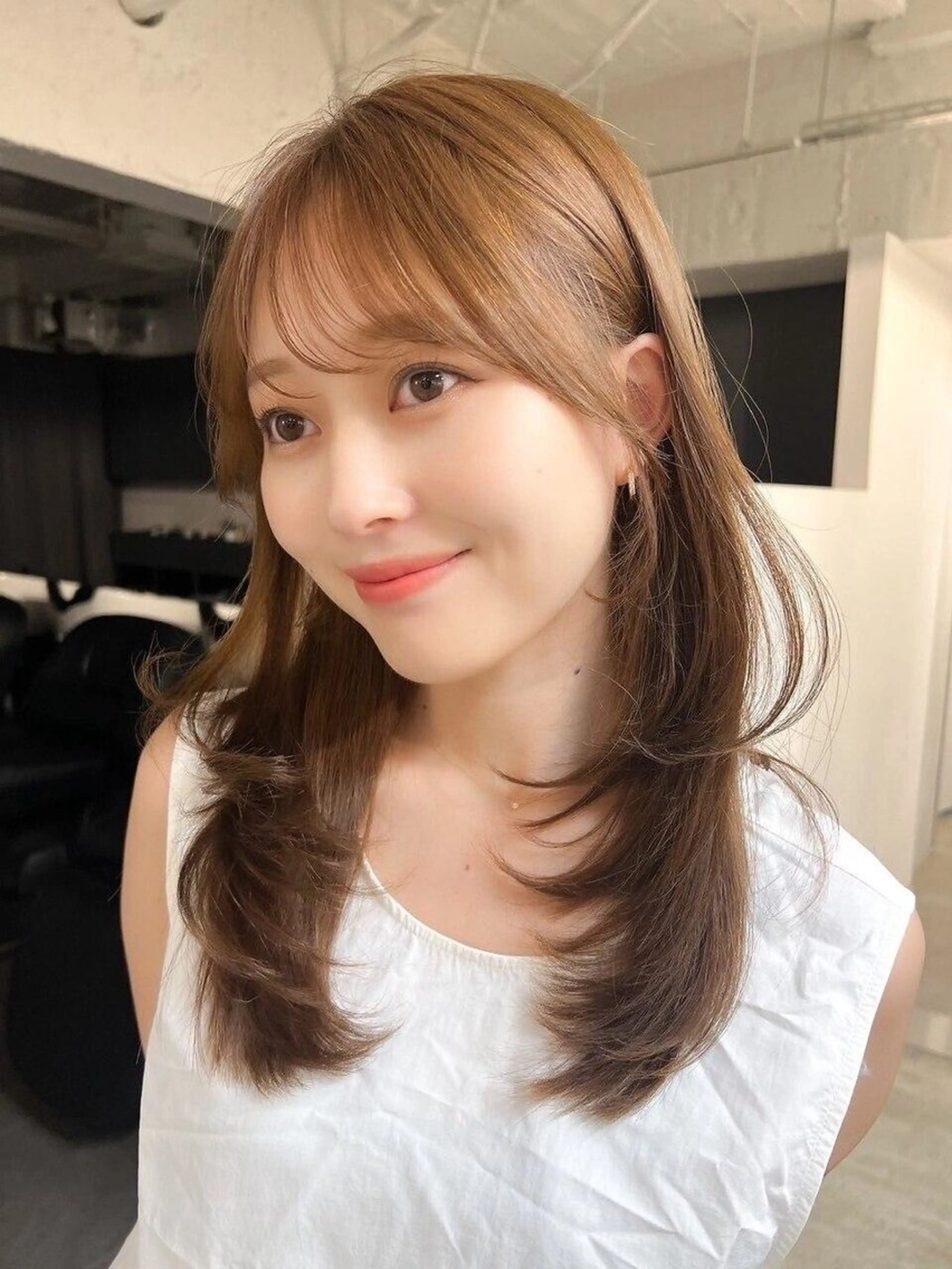 ロング カラー ベージュカラー レイヤーカット 韓国風🇰🇷レイヤ ーKEI🇰🇷のヘアスタイル