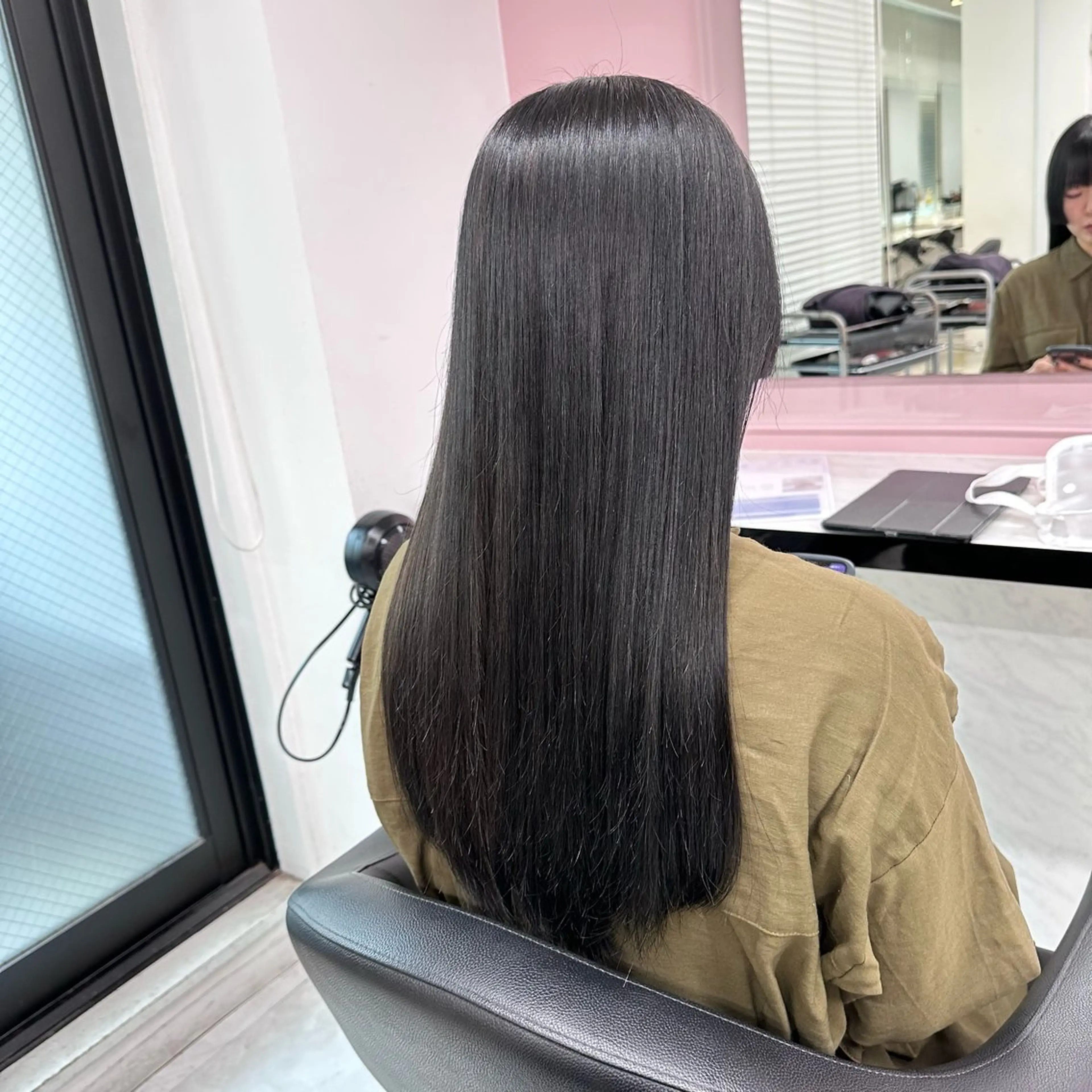 ロング カラー ❤️赤み消し 上品カラー❤️のヘアスタイル