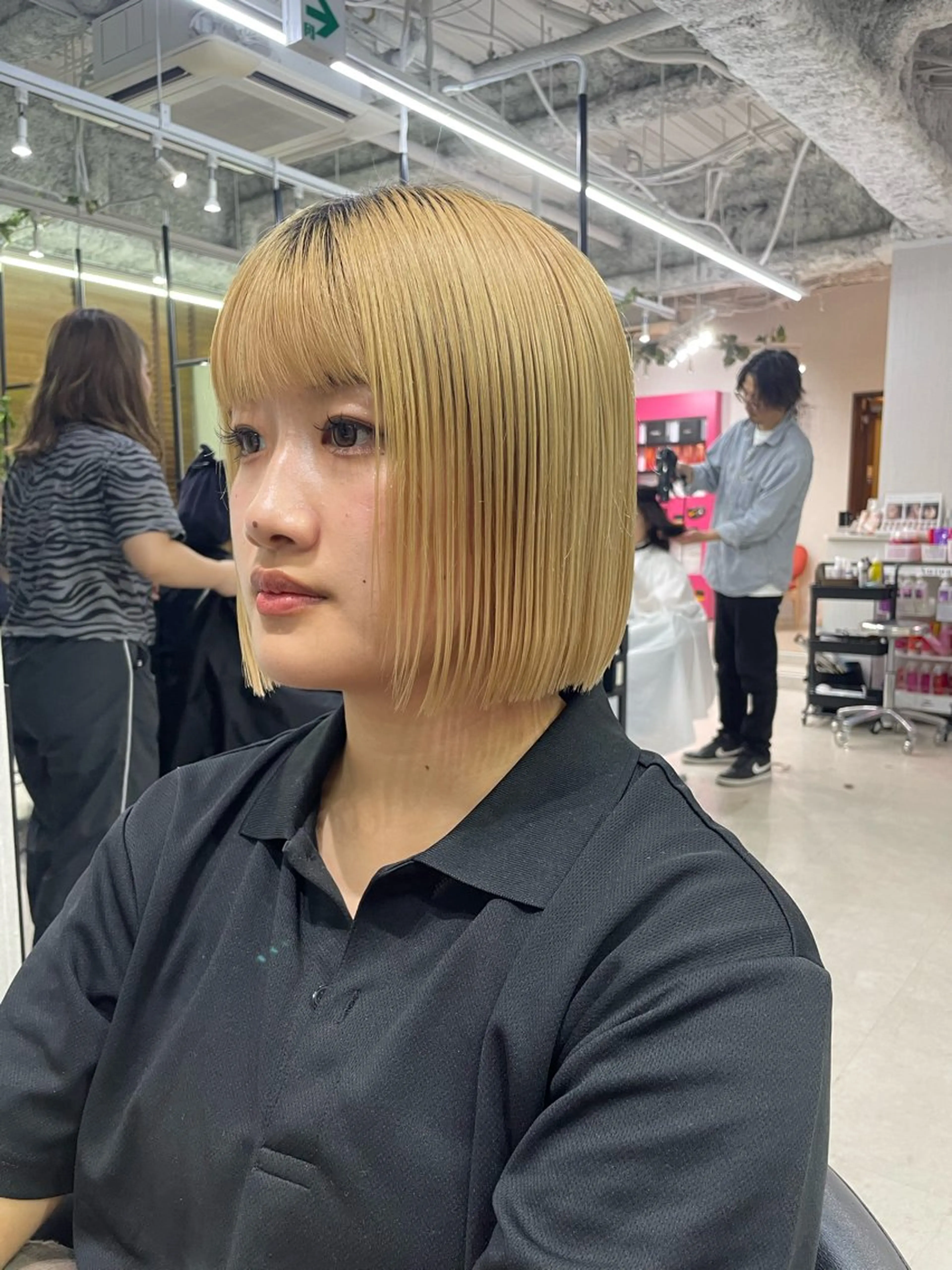 ショート 韓国風くびれヘア/ 小顔レイヤー🧿小林のヘアスタイル