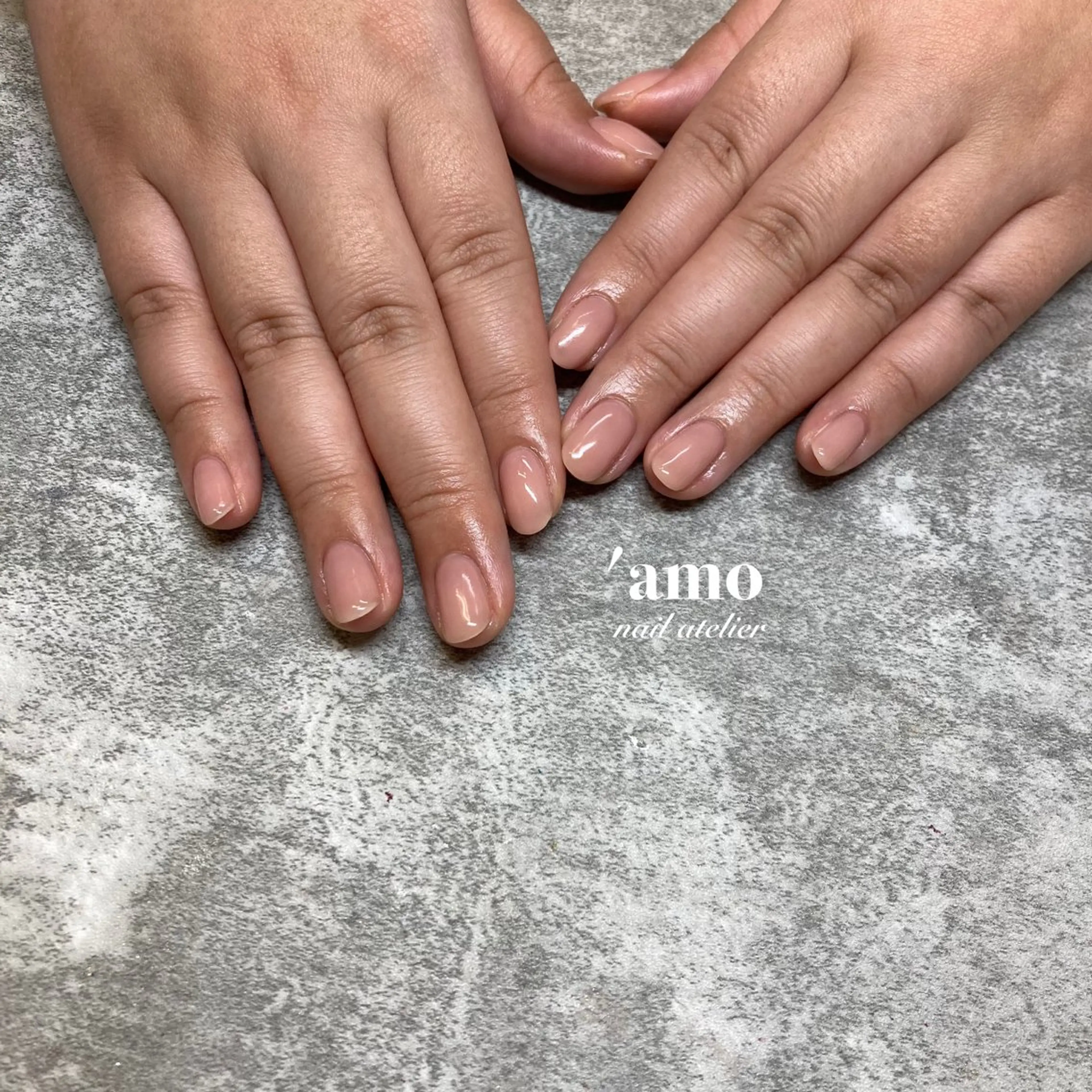 ネイル フットネイル ジェルネイル ニュアンスネイル オフィスネイル ワンカラーネイル 'amo nail atelierのネイルデザイン