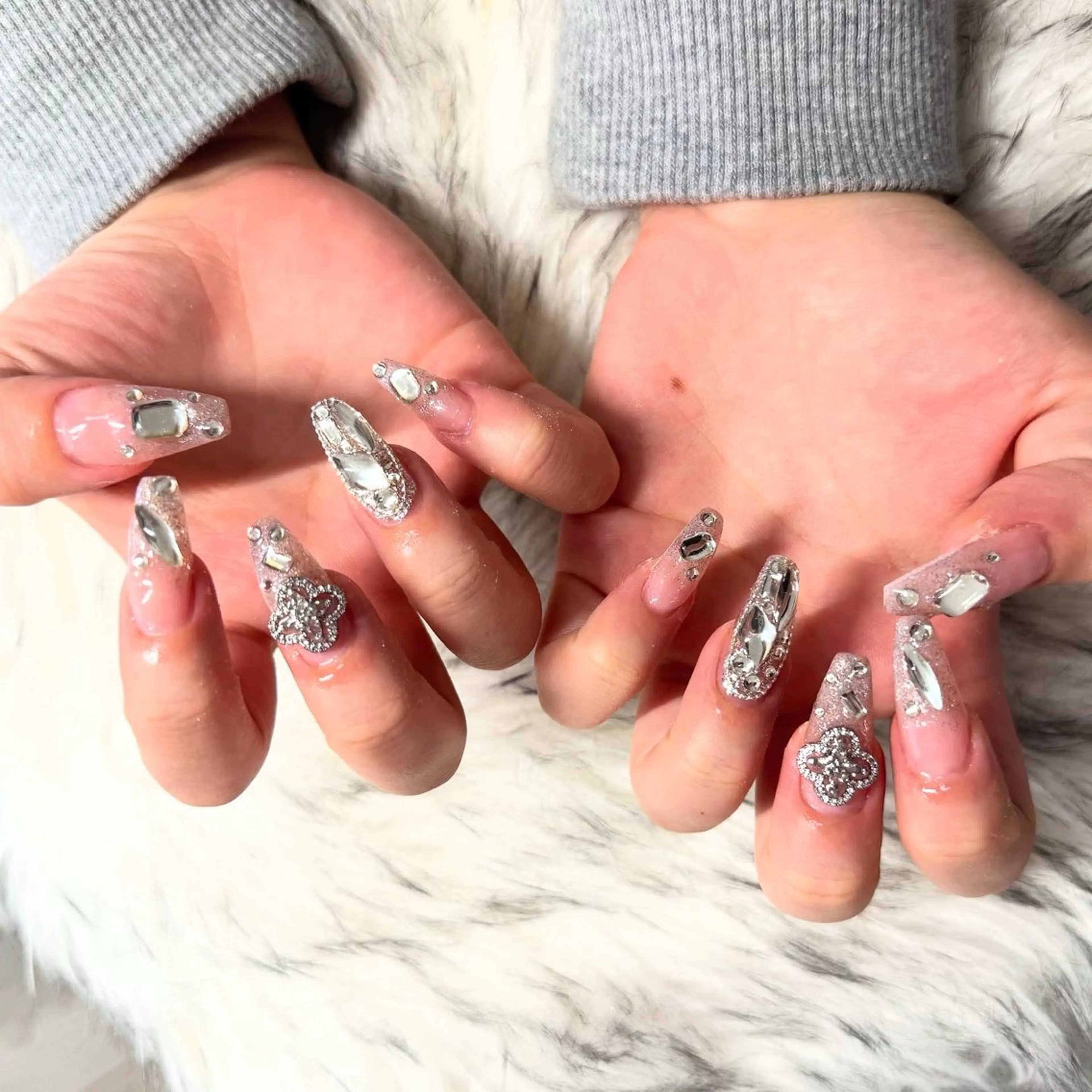 ロング ハンドネイル mao .のネイルデザイン