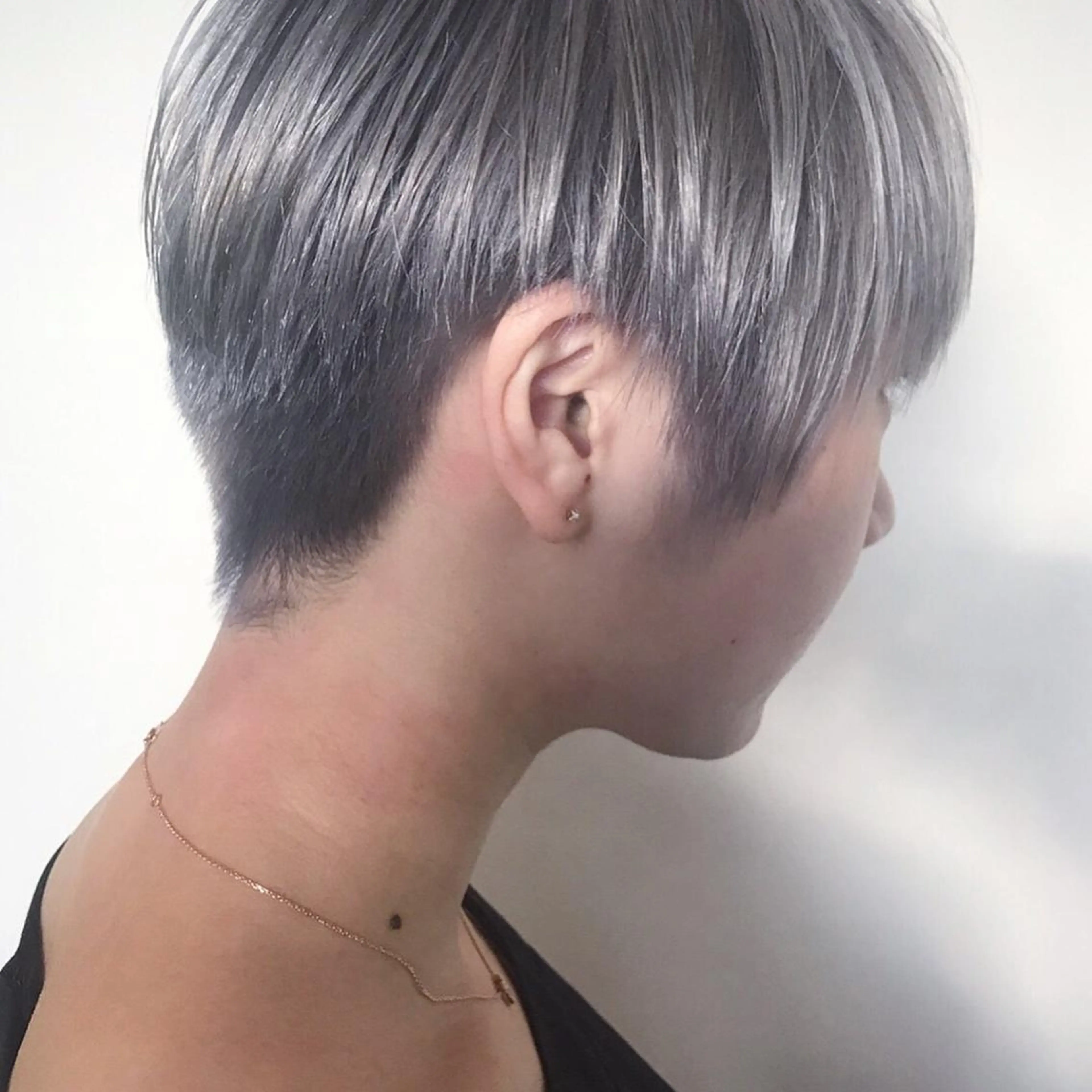 ショート カラー ダブルカラー 髪質改善サロン 心斎橋ARCHEのヘアスタイル