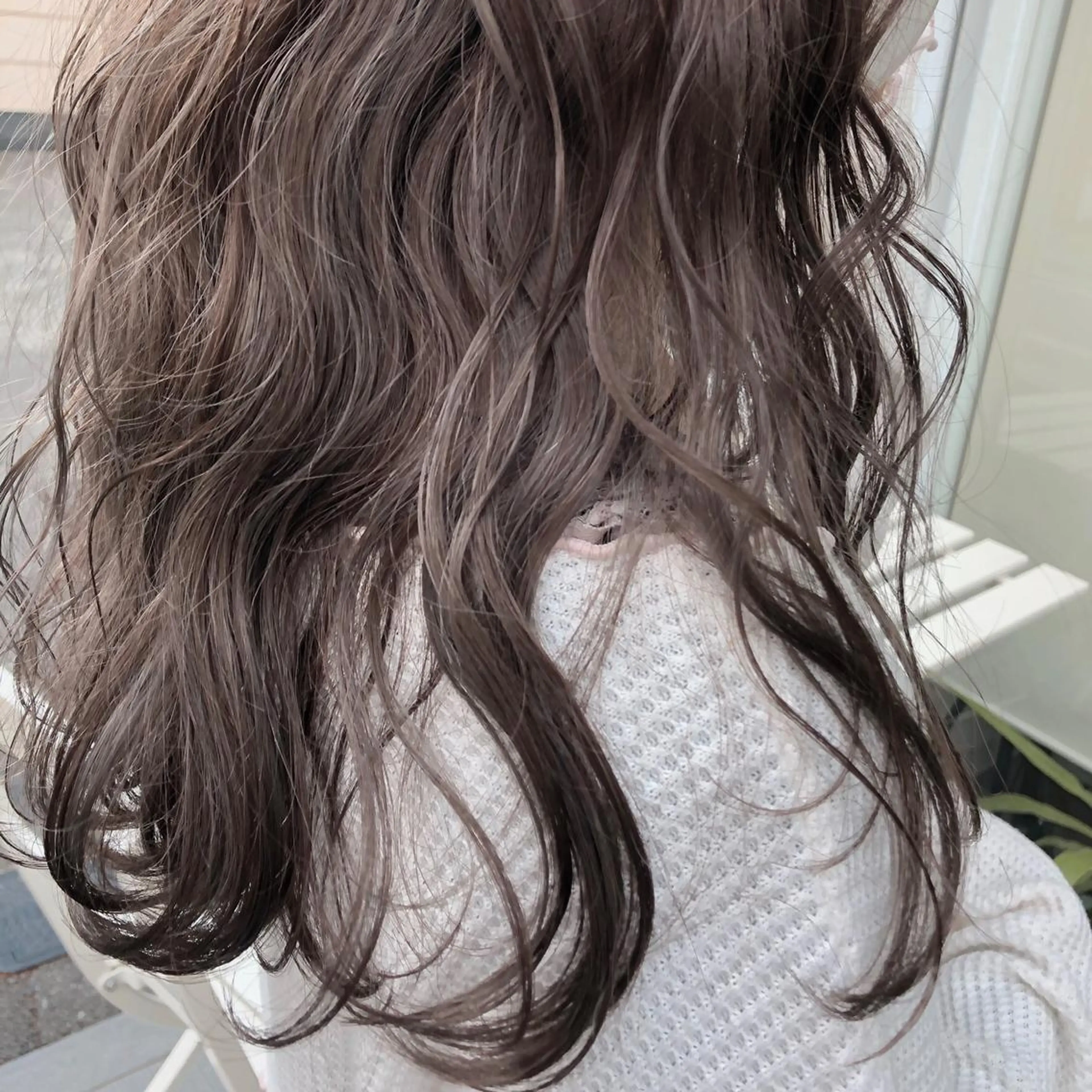 ロング ヘアカラー トリートメント Rina  のヘアスタイル