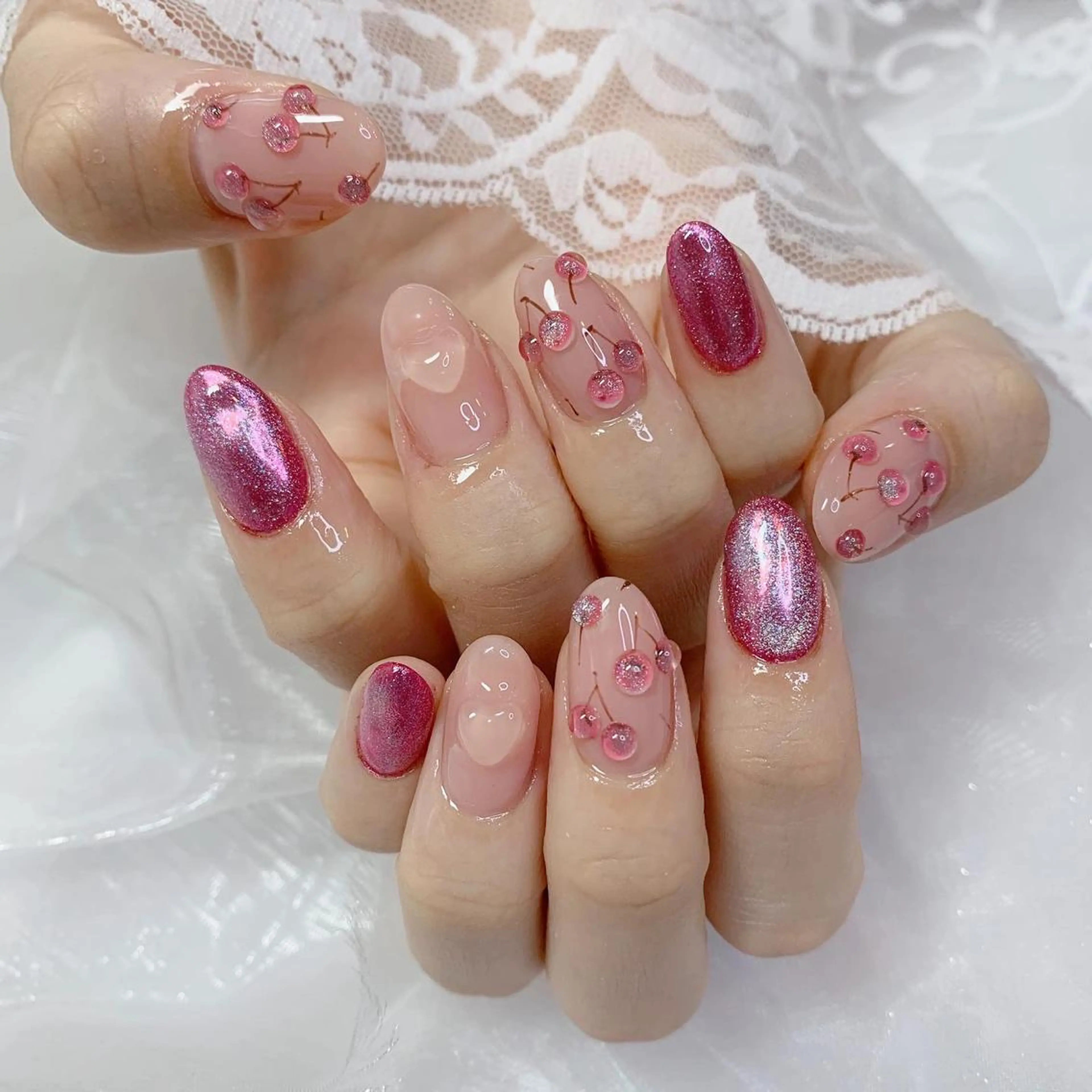 ネイル ハート UVネイル ハンドネイル La neige* yuki 🥯🍑のネイルデザイン