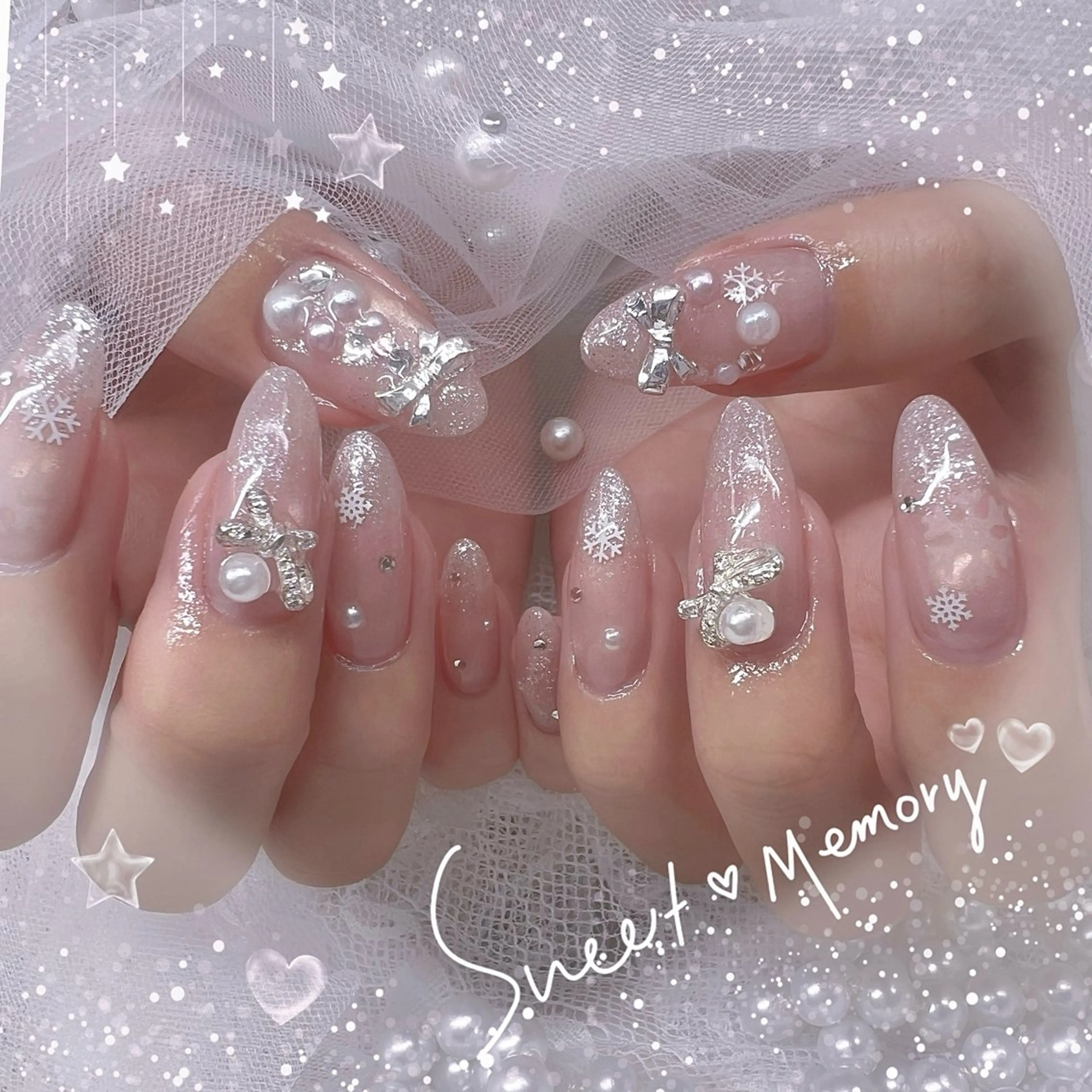 ネイル チークネイル フレンチネイル ガーリー ガラスフレンチ グラデーション ハンドネイル Chill Nailsalonのネイルデザイン