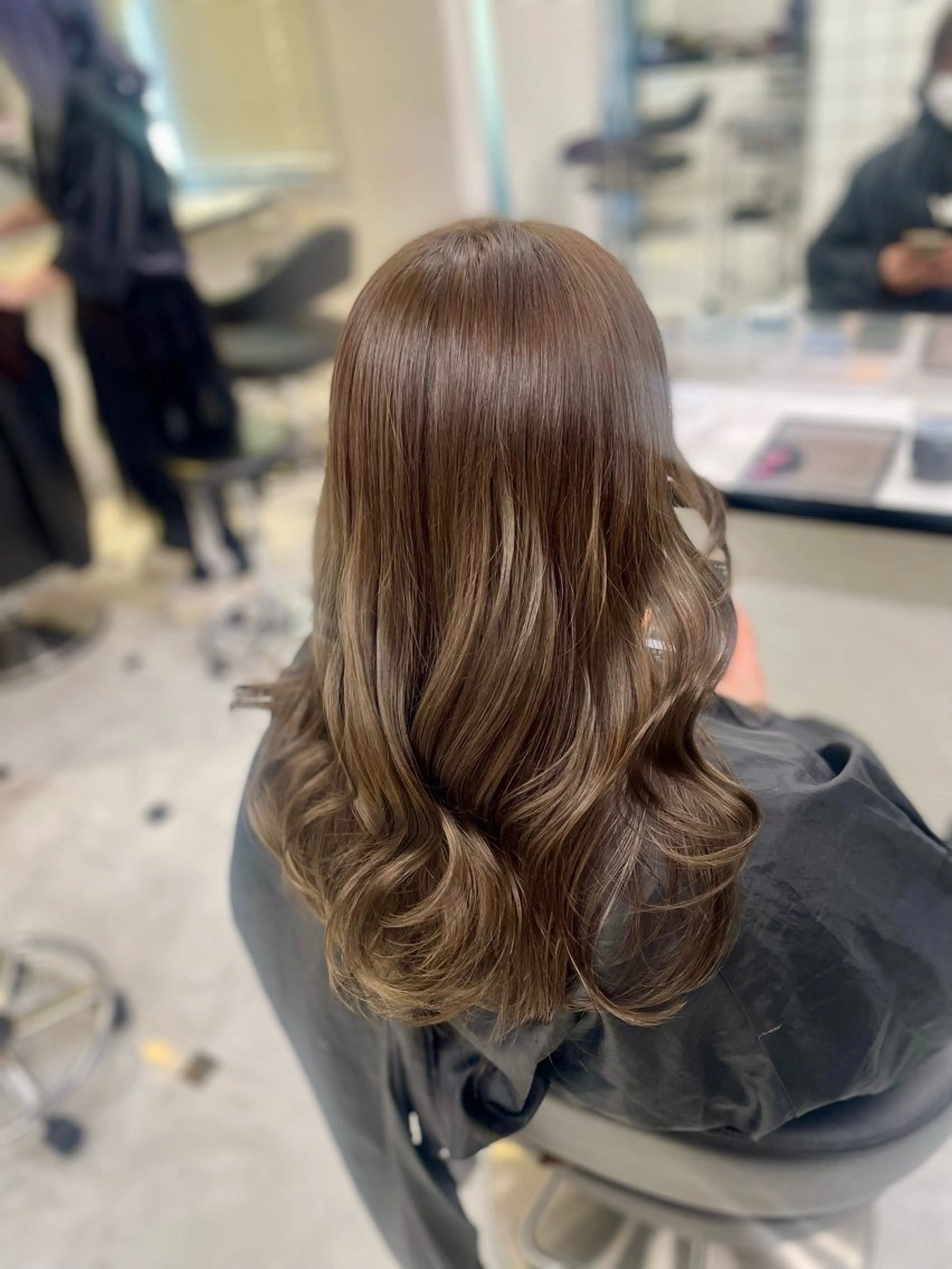 セミロング カット 縮毛矯正 うる艶トレンドヘア 🕊️上野BABYのヘアスタイル