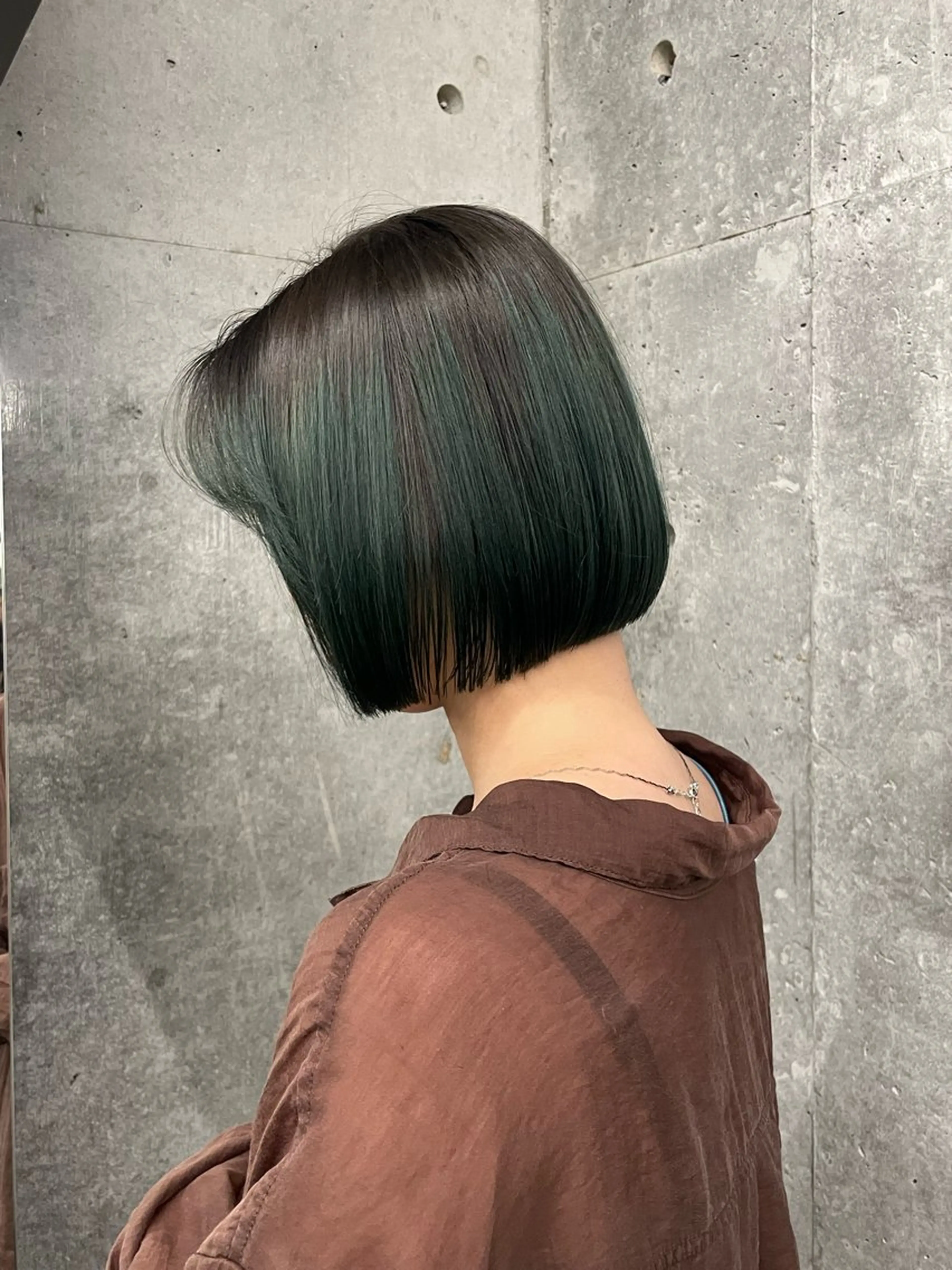 ミディアム カット 佐伯 和佳のヘアスタイル