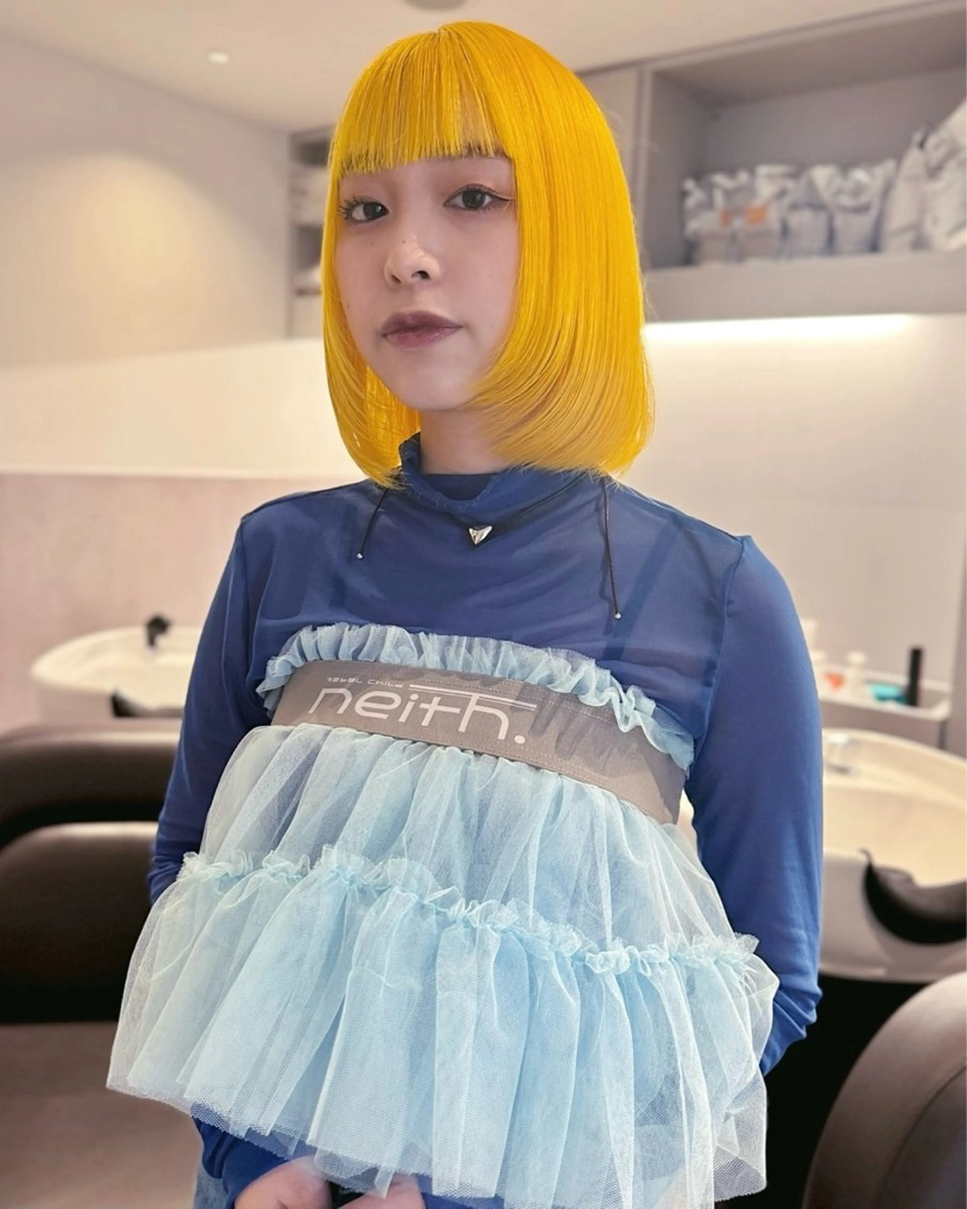 ミディアム カラー ブリーチ ブロンド ケアブリーチ イエローカラー ボブ RAIMA ハイトーンレイヤーのヘアスタイル