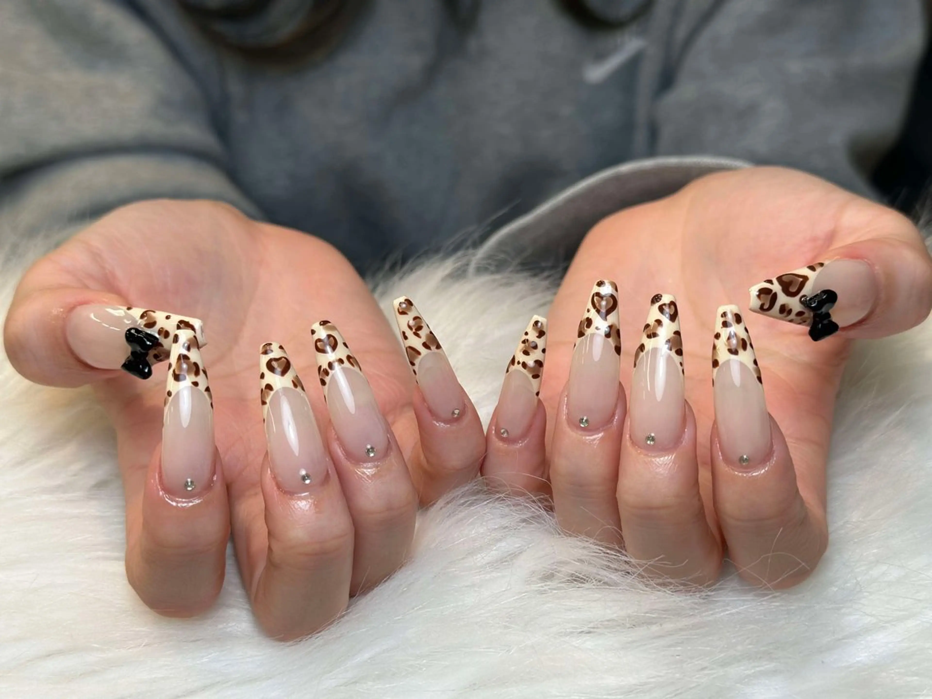 ネイル アートネイル フレンチネイル ジェルネイル ニュアンスネイル オフィスネイル ハンドネイル Nie Nail Shinokuboのネイルデザイン