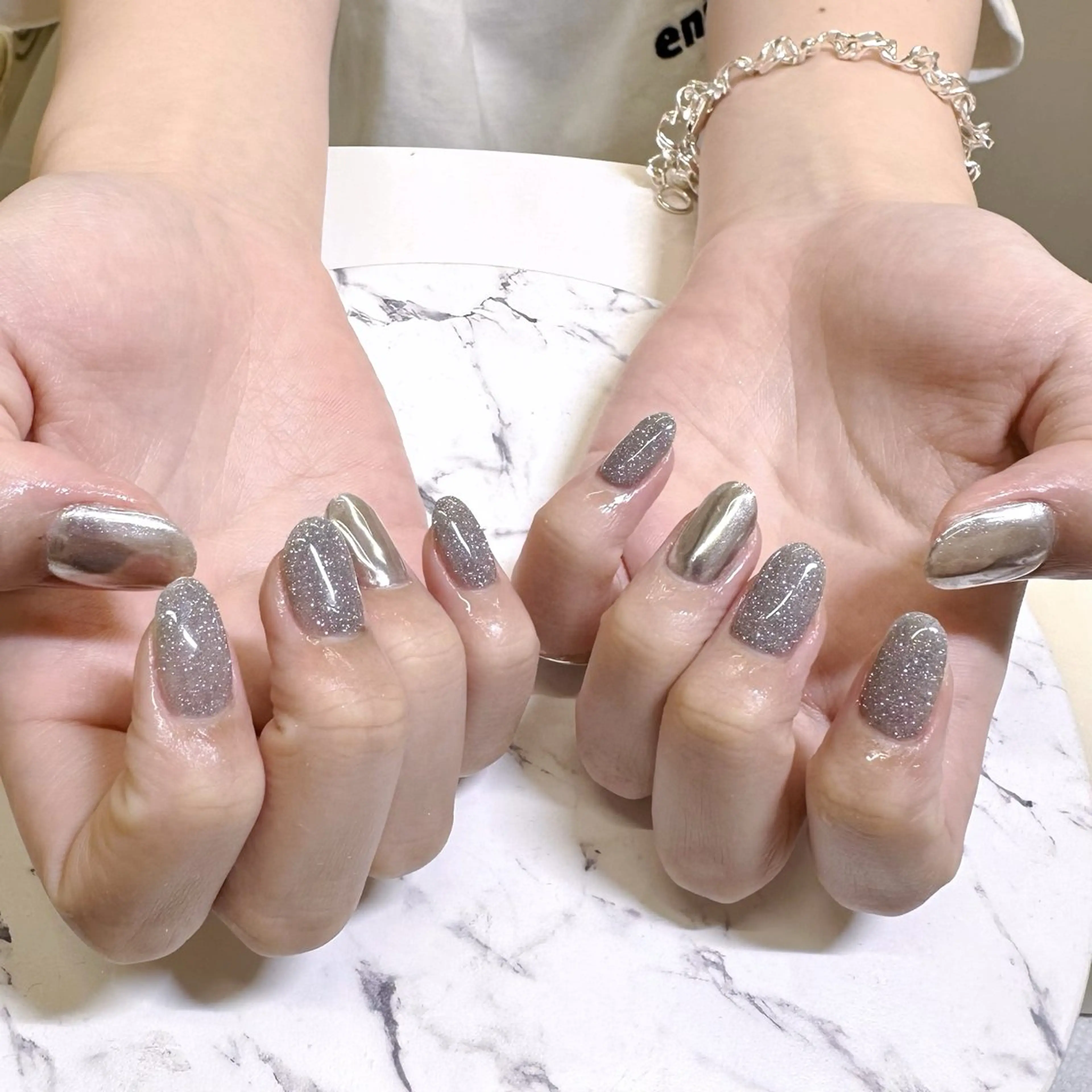 ネイル アートネイル ラメ(グリッター) ミラーネイル ワンカラーネイル ハンドネイル I_p4ce所属・I_p4ce 🍊あい🍊のネイルデザイン