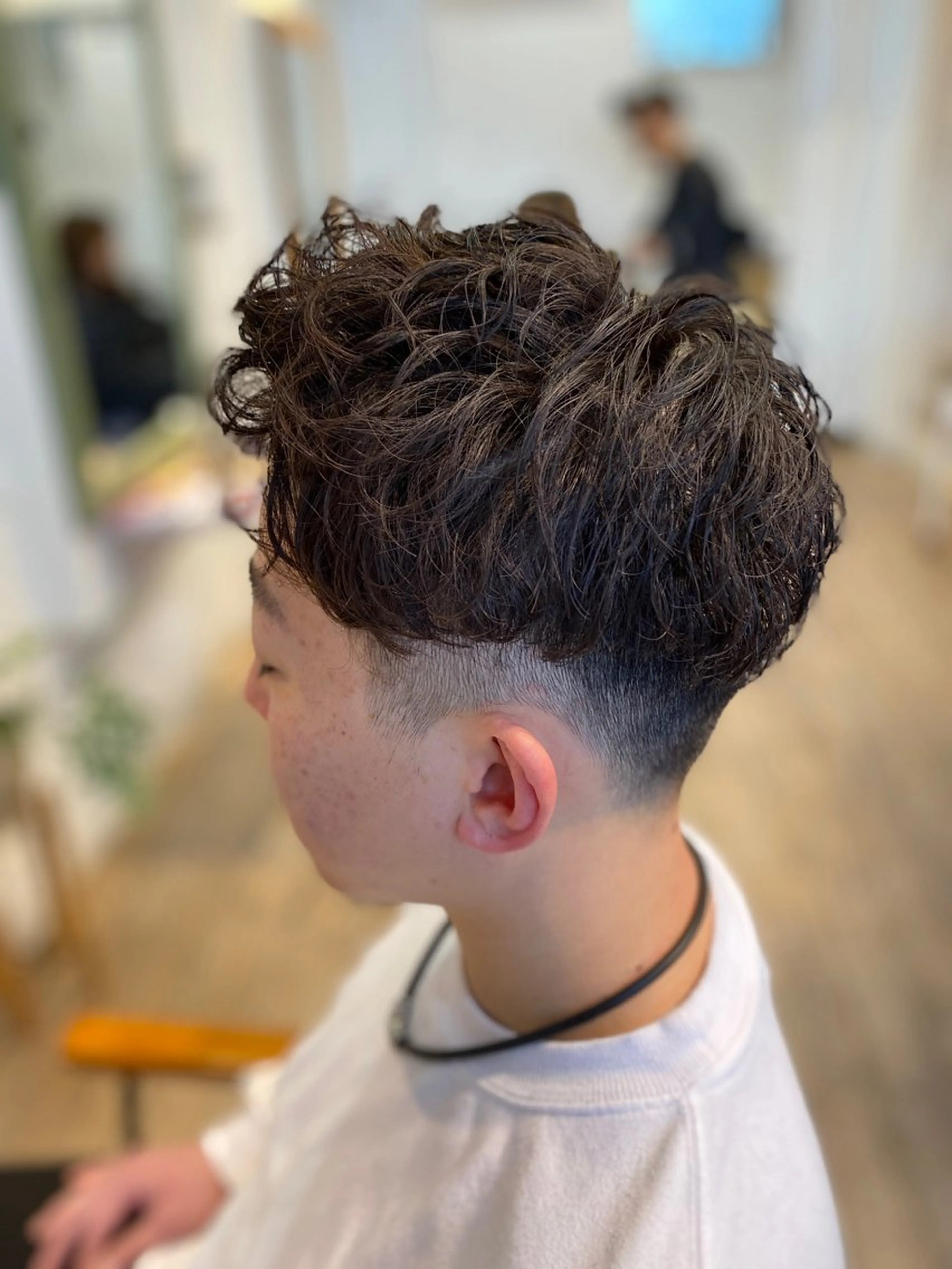 ショート パーマ メンズ メンズパーマ カット パーマ 安住 千明のヘアスタイル