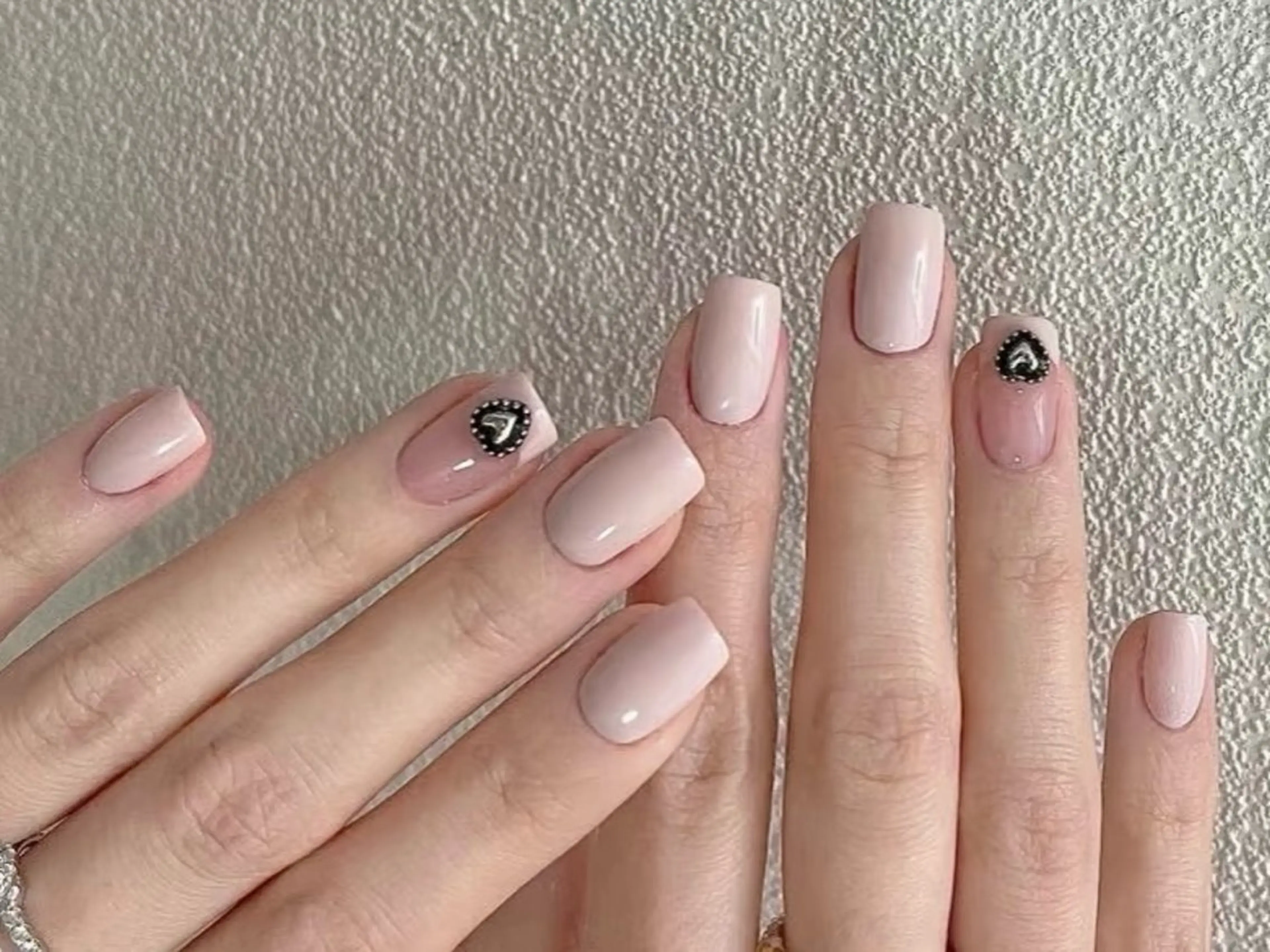 ネイル ガーリー ハート ピンク シンプルネイル ハンドネイル ハンドケア darkhoney 池袋💅のネイルデザイン