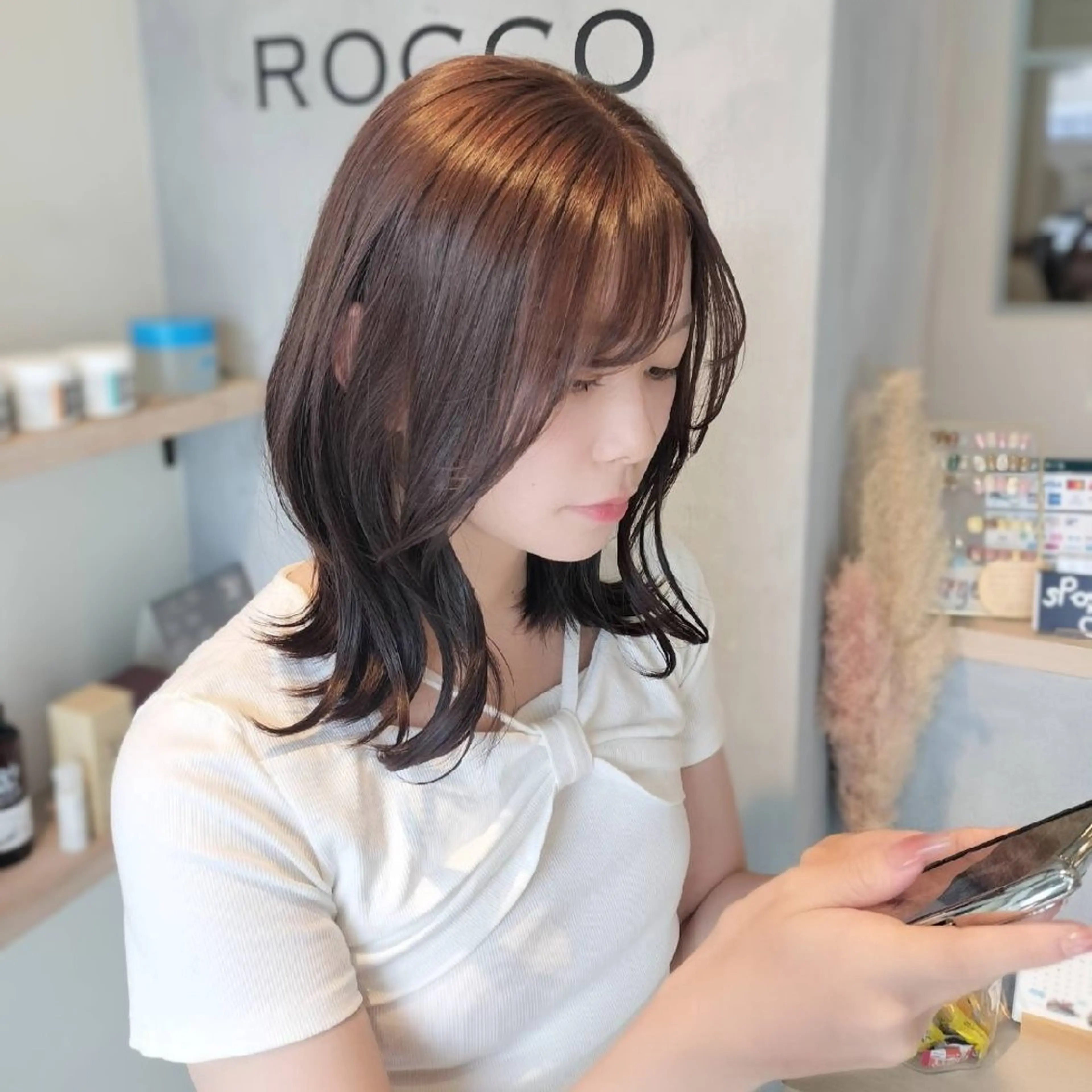 セミロング ヘアカラー ROCCO ひなこのヘアスタイル