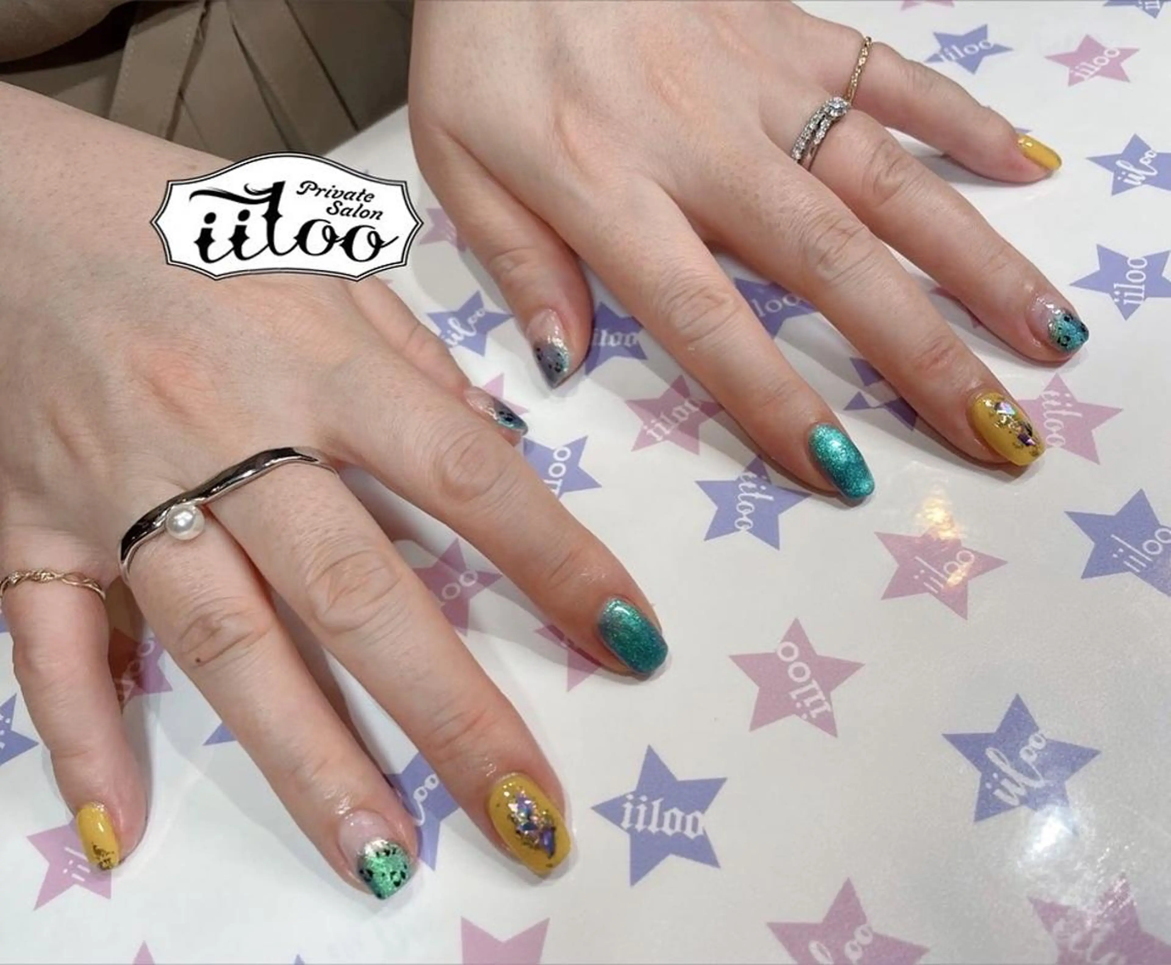 ネイル iiloo aromaworksのネイルデザイン
