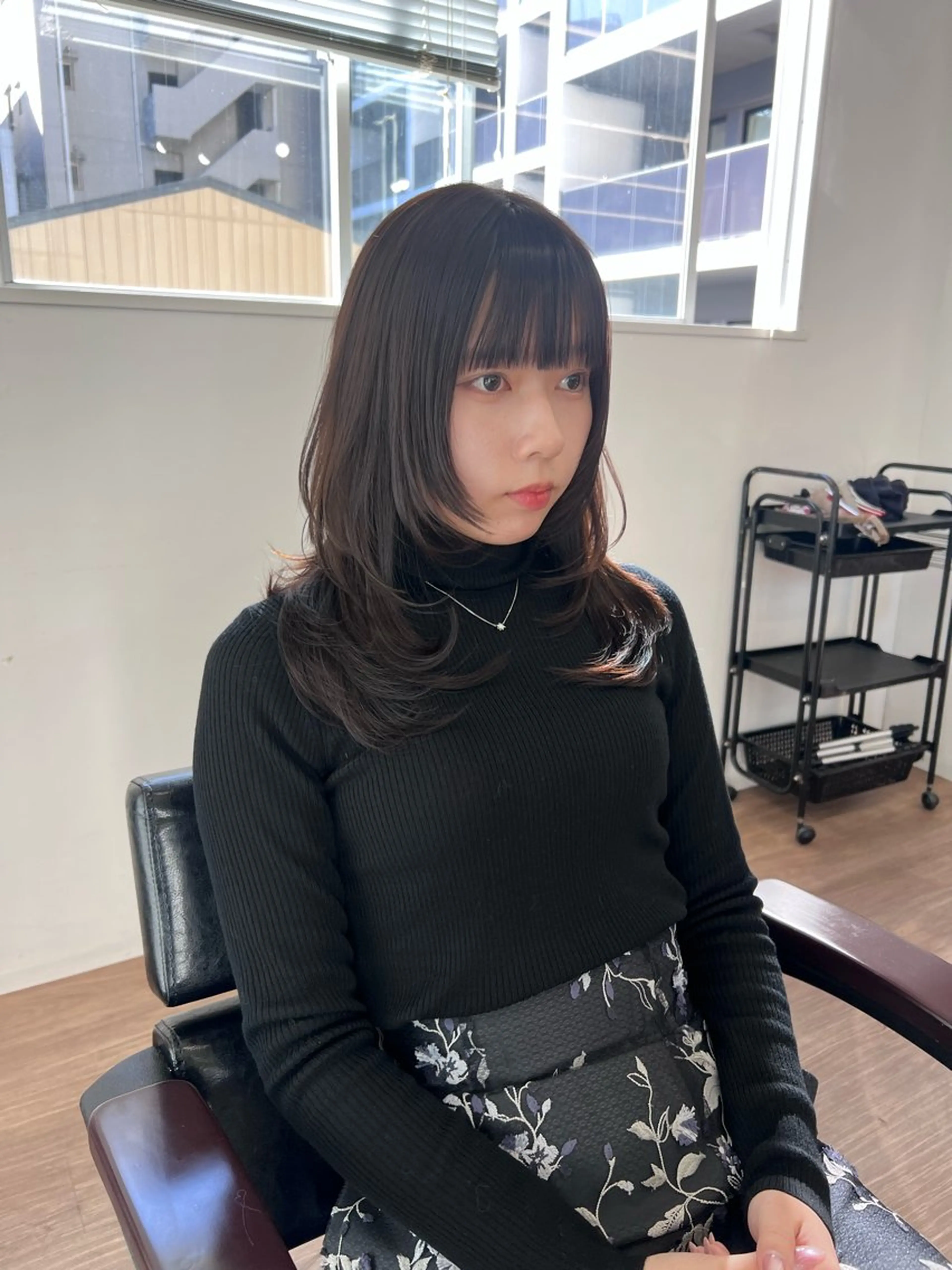 セミロング カラー レイヤーカット カット ヘアカラー トリートメント 韓国レイヤー×透明感 髪質改善　武田涼のヘアスタイル