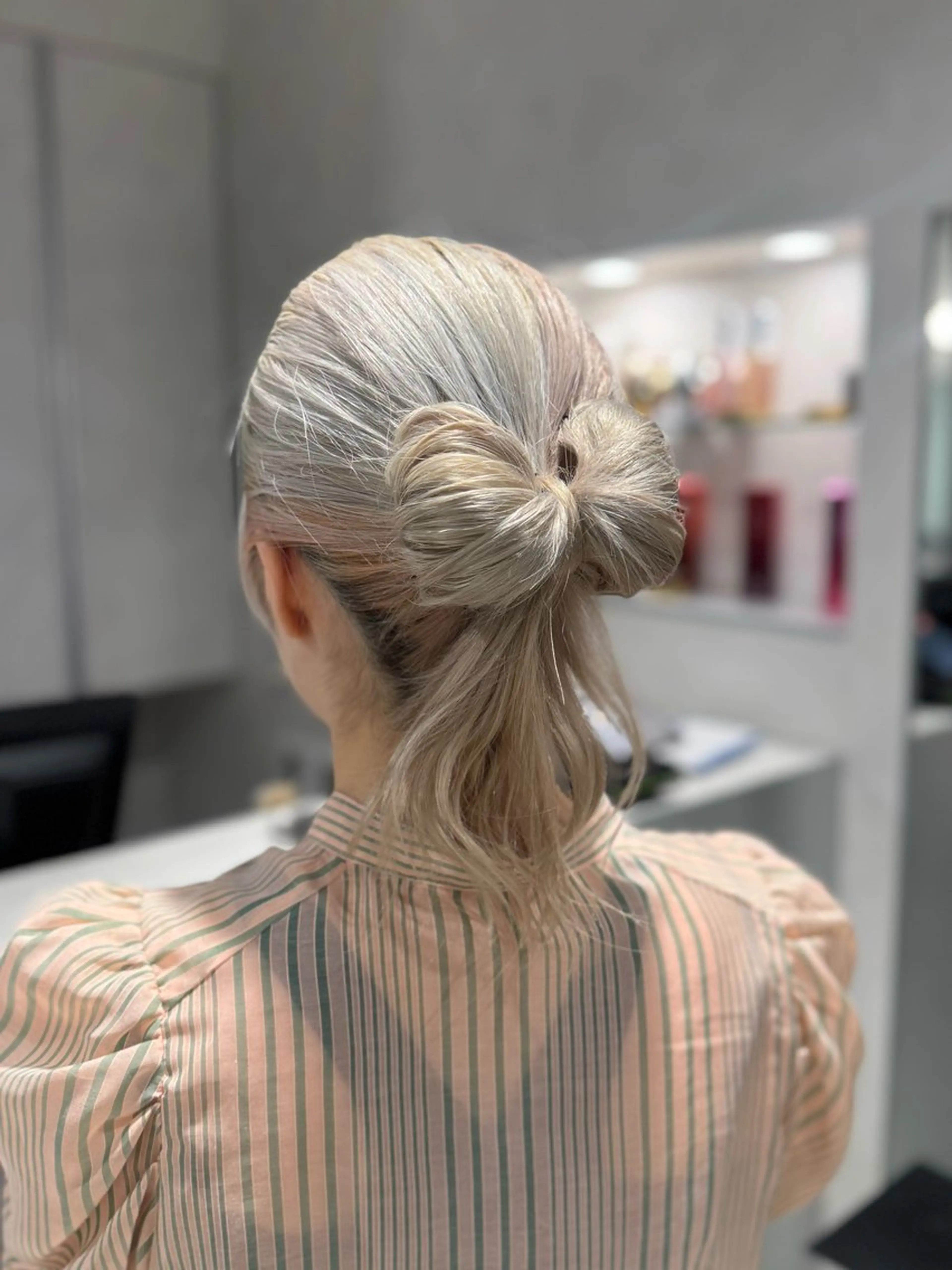 セミロング ヘアアレンジ ヘアセット 🐈‍⬛カチモリ/暖 色/𝐌𝐢𝐤𝐮のヘアスタイル