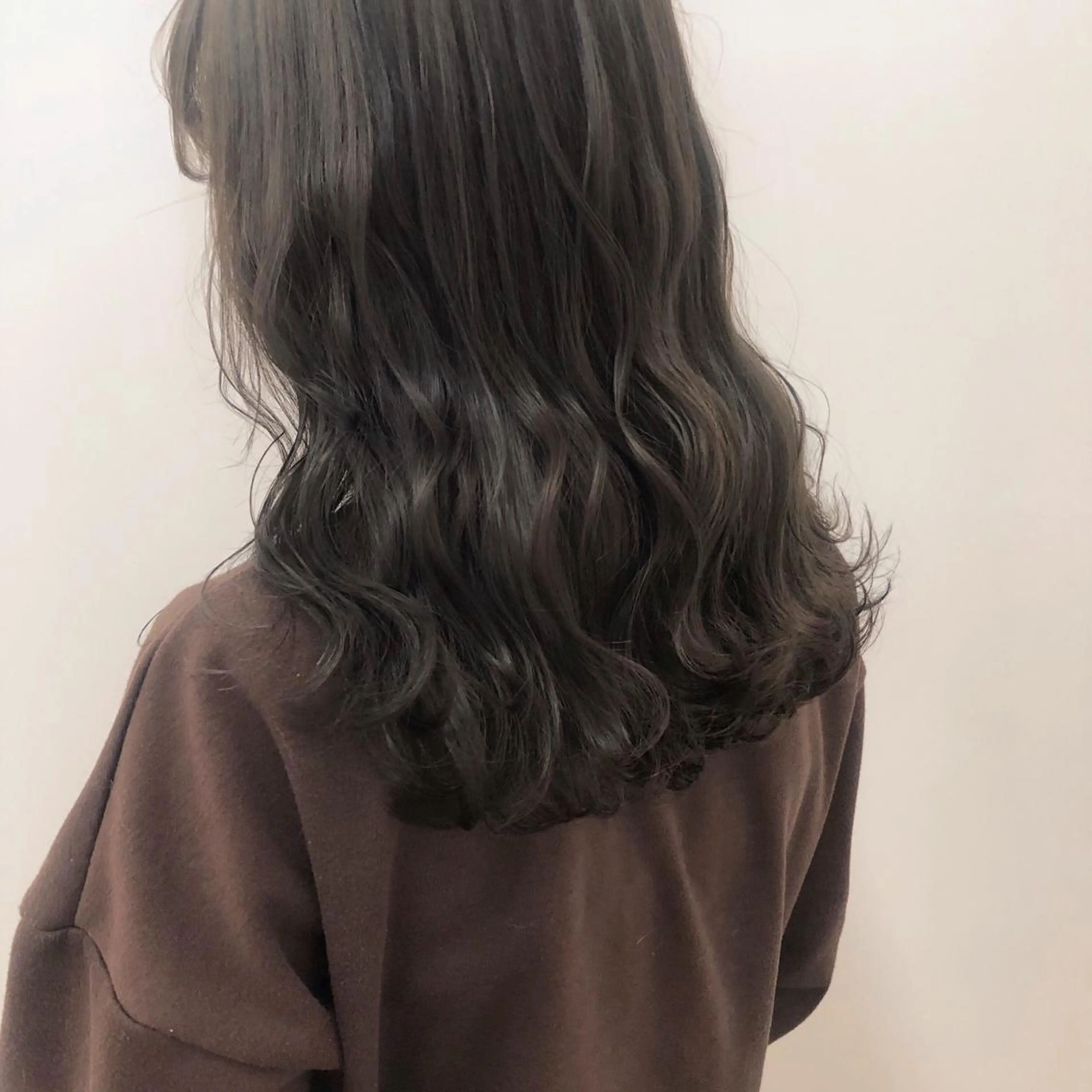 ロング カラー GO TODAY SHAiRE SALON岡山所属・Sana/ 耳ツボ/インナーのヘアスタイル