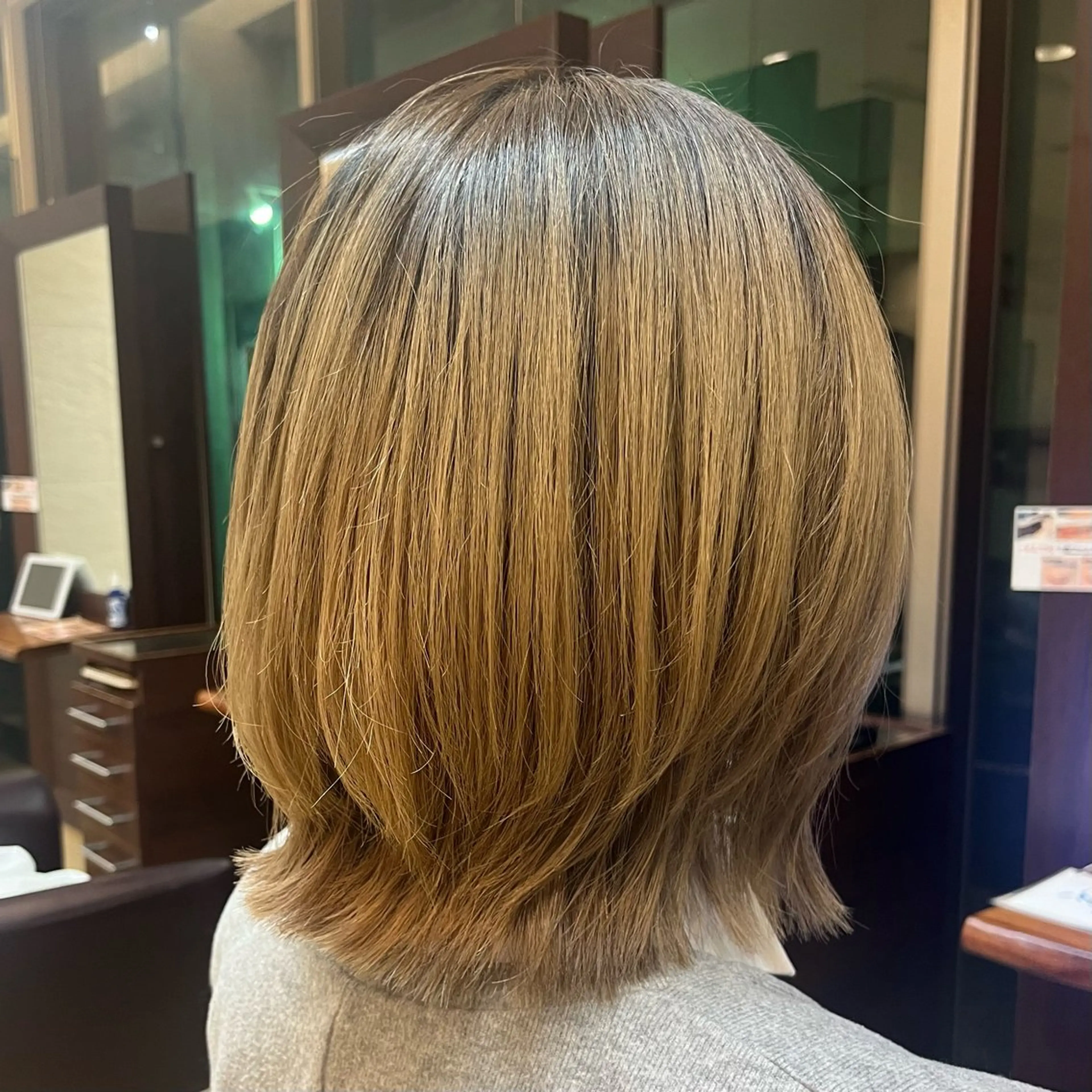 ショート ボブ ウルフカット 沼畑 夢希のマツエク・マツパデザイン