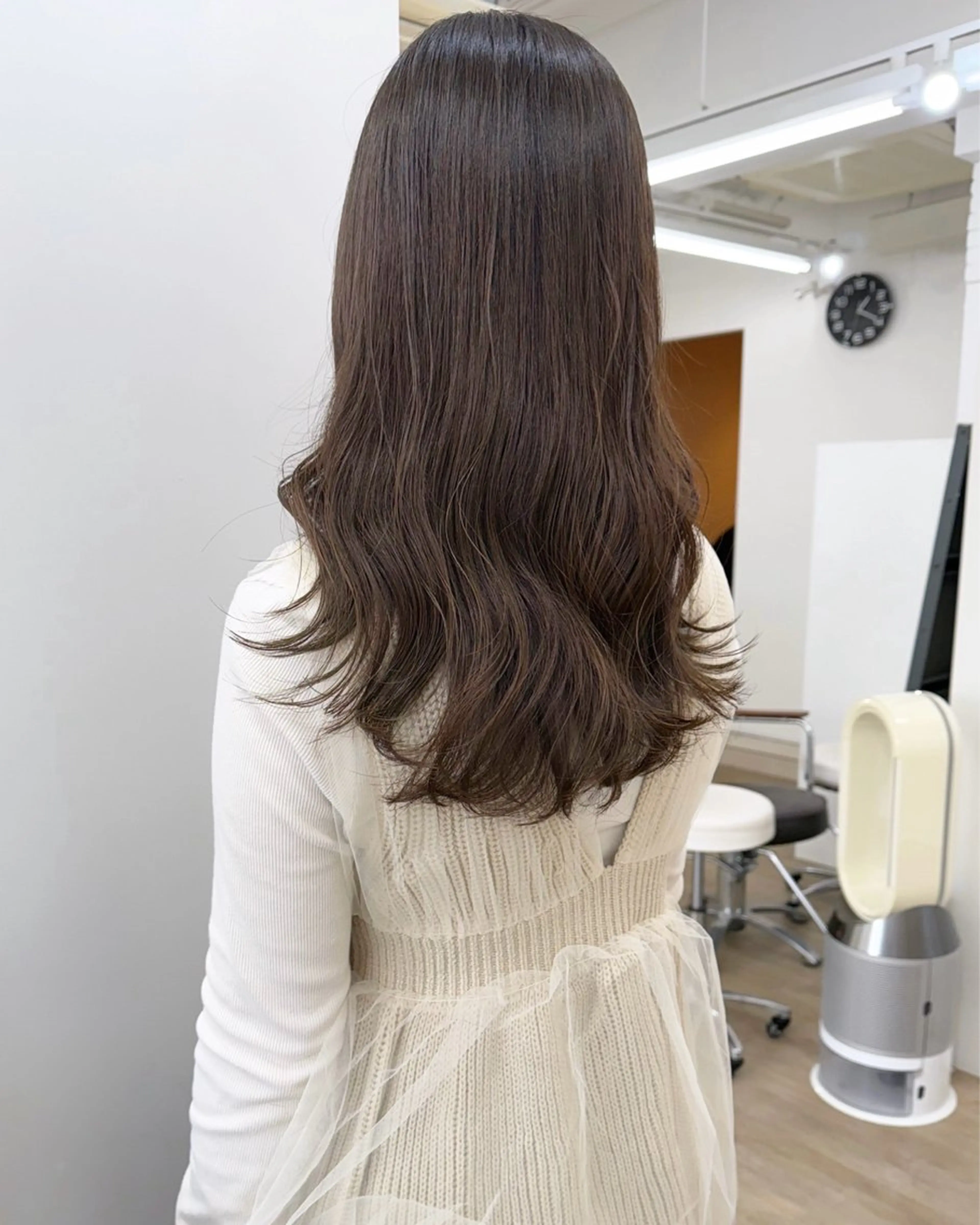 ロング カラー ブラウンカラー イルミナカラー カット ヘアカラー トリートメント あおやぎ ななのヘアスタイル