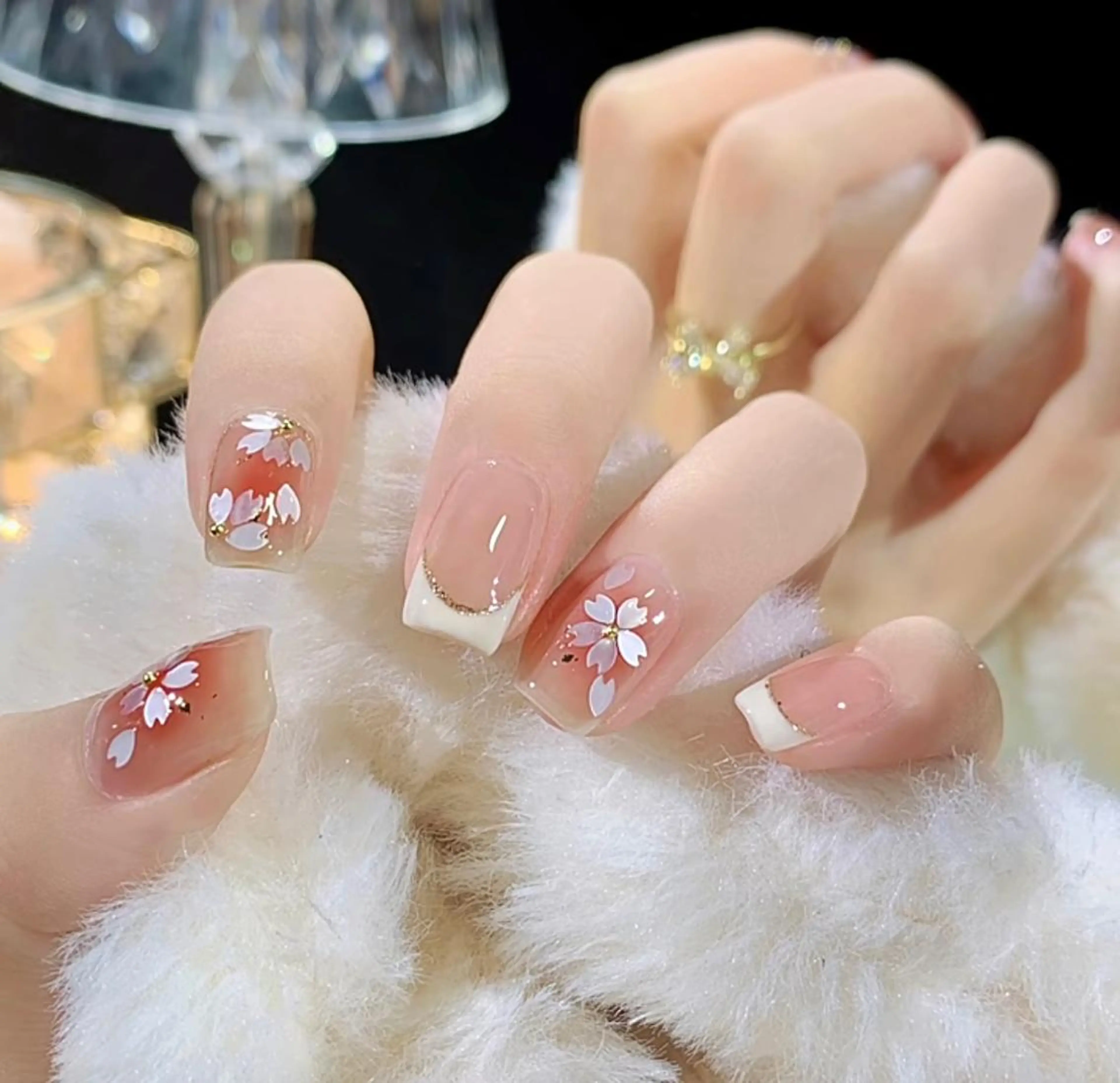ネイル ハンドネイル 💅E•U•B NAIL🌹所属・横浜市中区曙町 ネイルE·U·Bのネイルデザイン