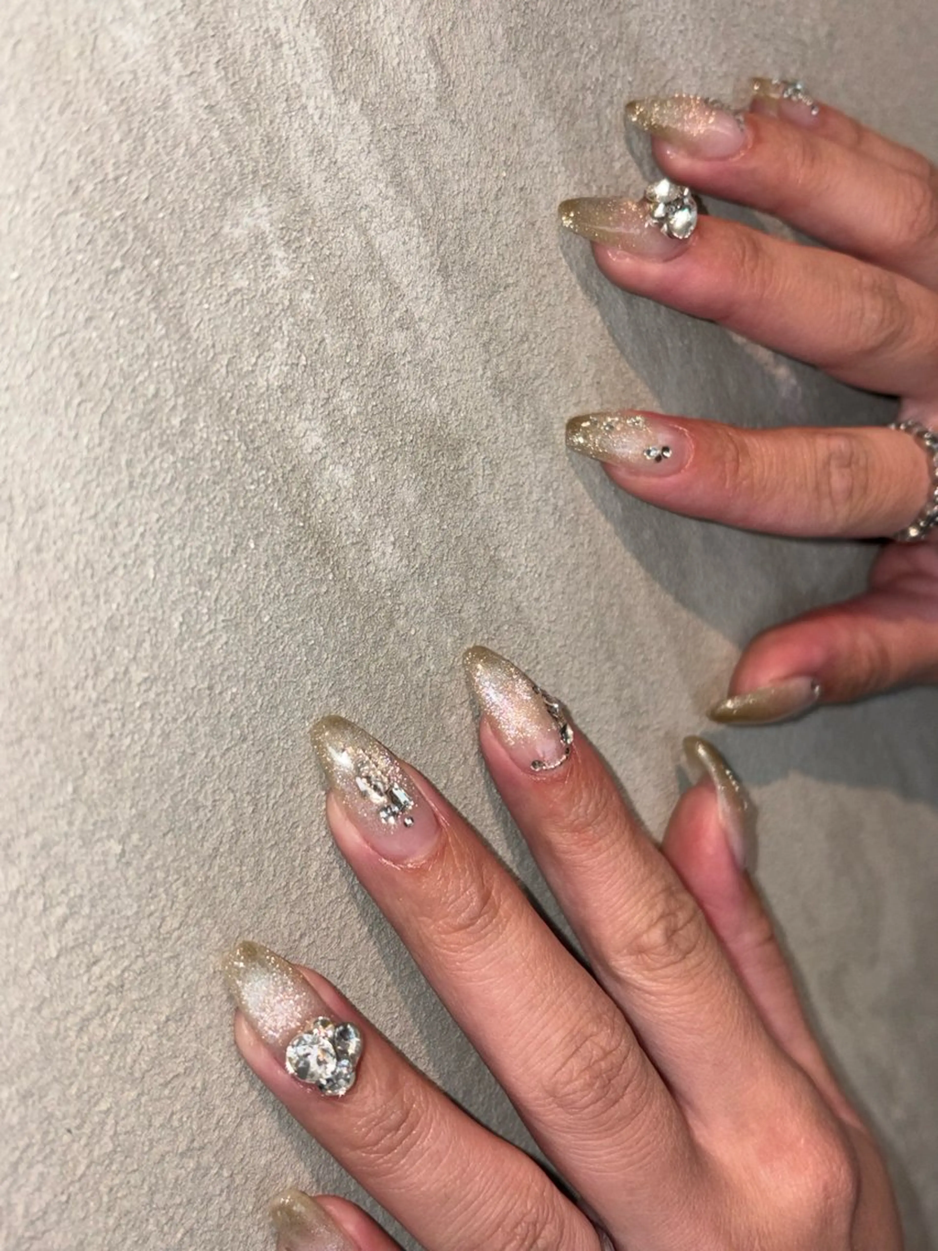 ネイル グラデーション マグネットネイル tote. sumileのネイルデザイン