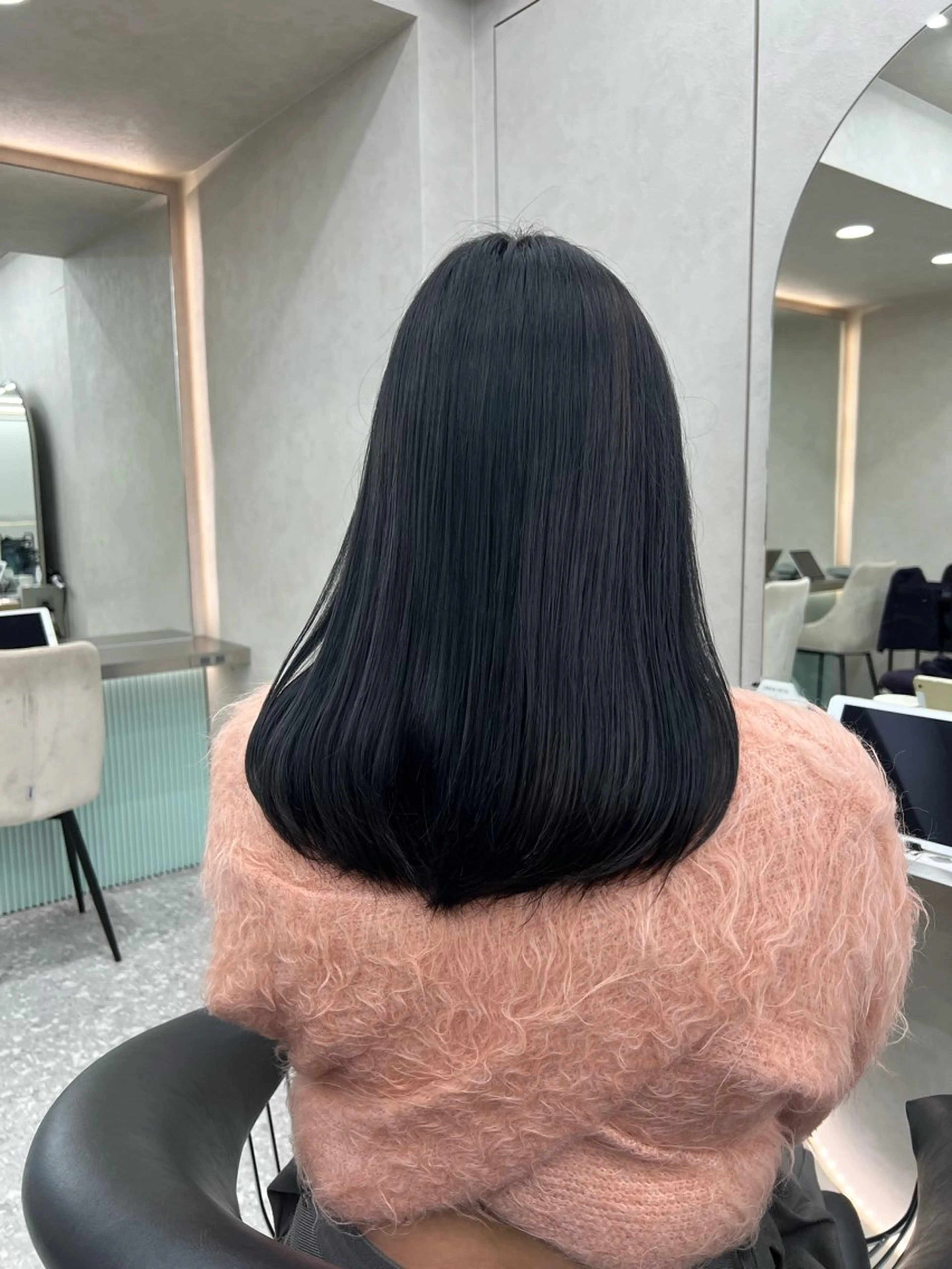 セミロング カラー 透明感カラー カット ヘアカラー トリートメント Hiroki 韓国ヘア🇰🇷のヘアスタイル