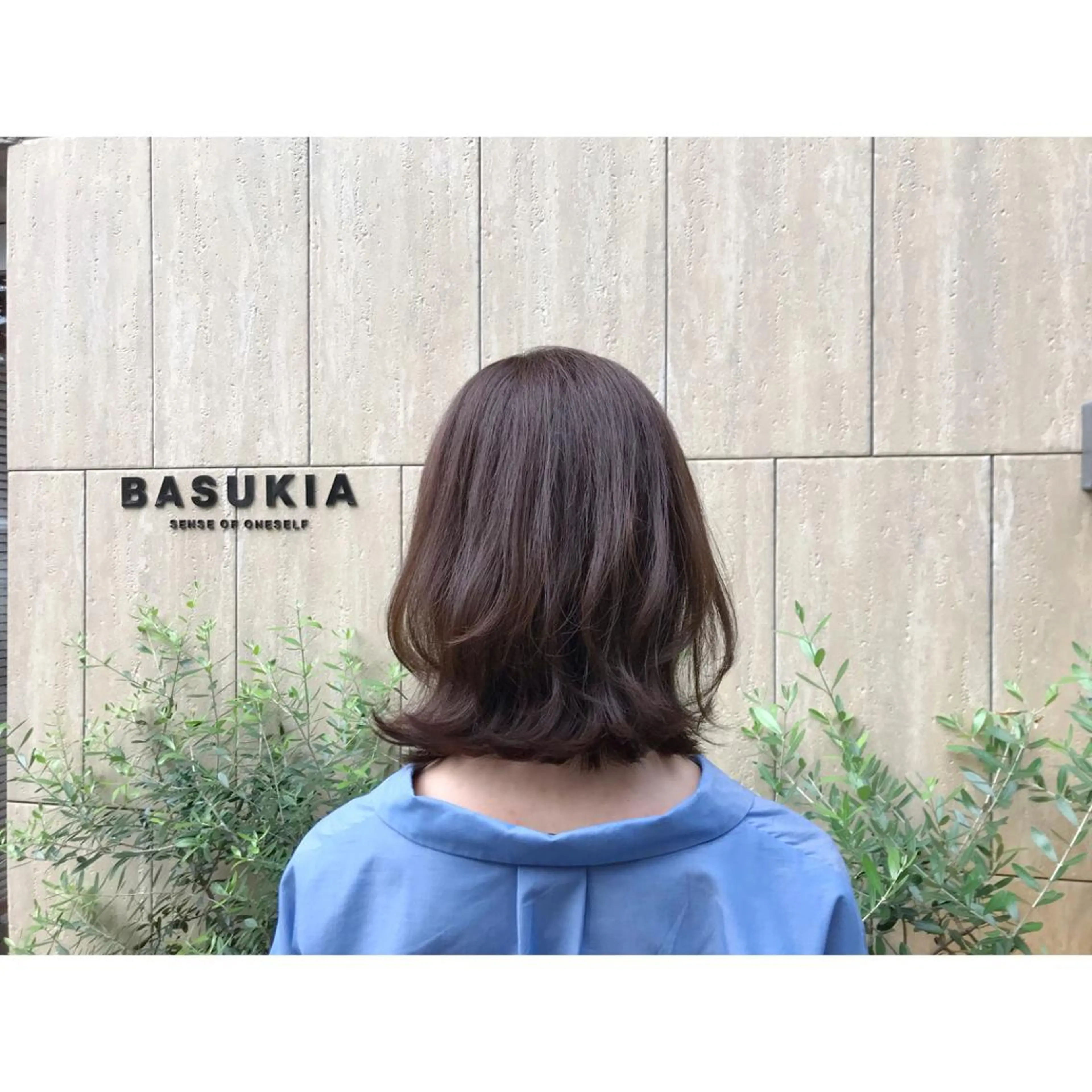 ミディアム カラー パーマ BASUKIA 西宮 甲子園口所属・𝙢𝙚𝙣'𝙨 𝙝𝙖𝙞𝙧高津のヘアスタイル