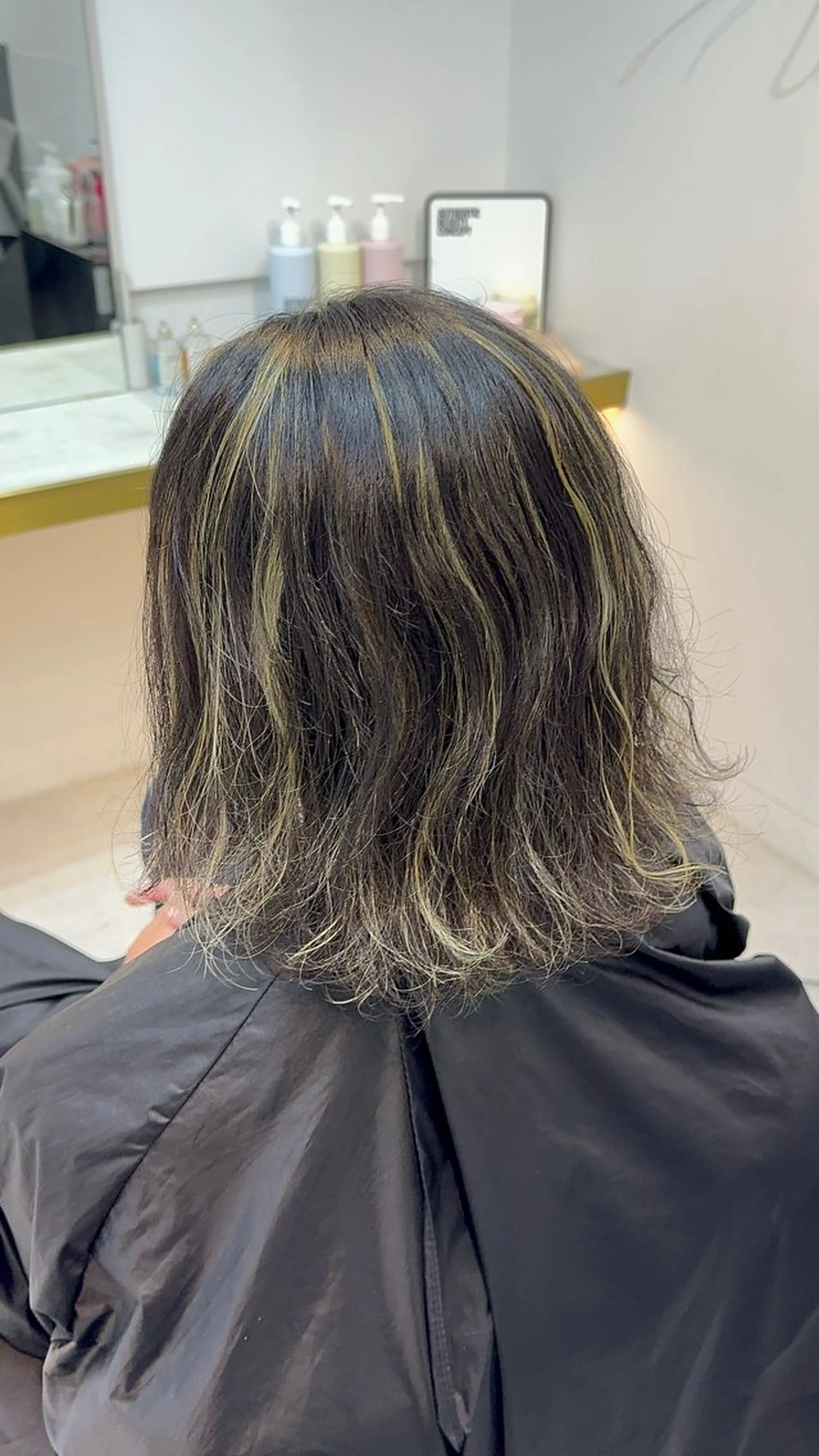カラー メンズ メンズブリーチ メンズハイライト ブリーチ ケアブリーチ ハイライトカラー ✨骨格矯正メンズ特化 美容師公平✨のヘアスタイル