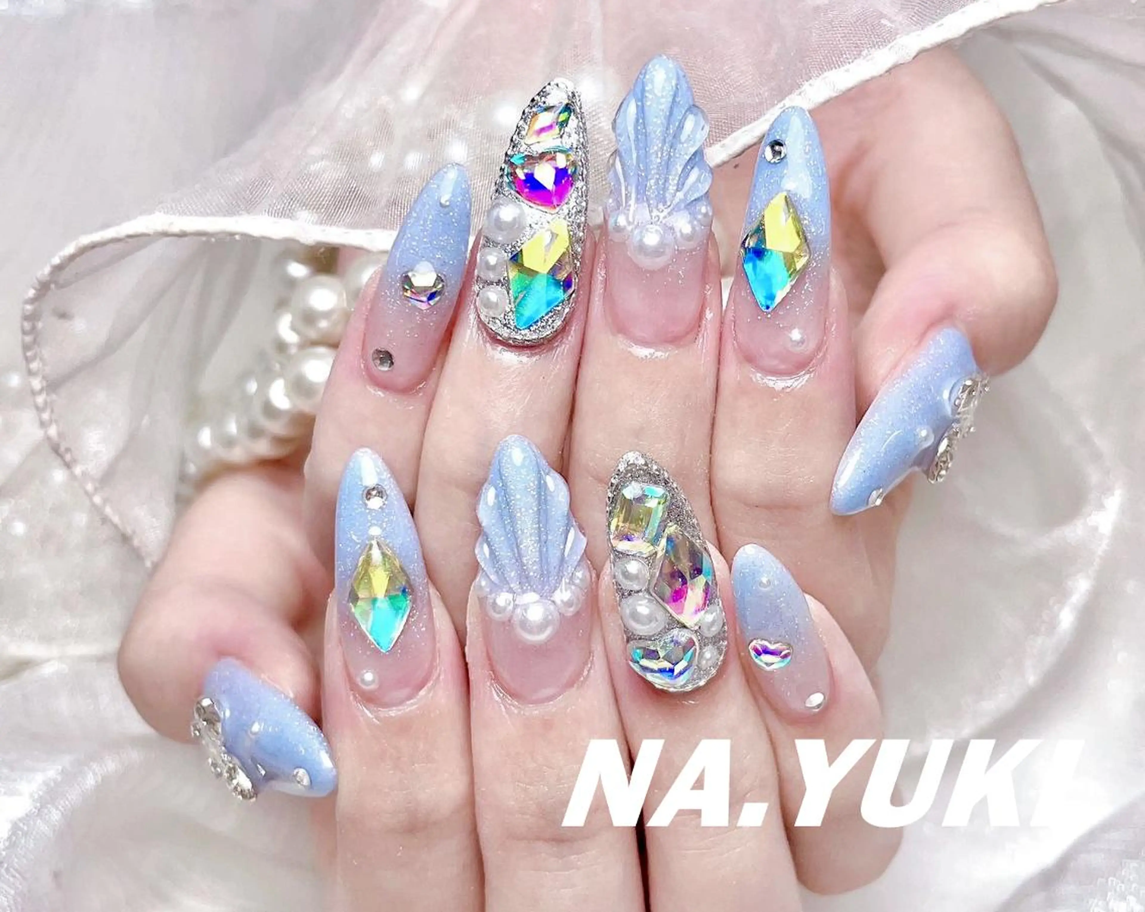 ネイル ハンドネイル ハンドケア 🌷 Mooning 🌷のネイルデザイン