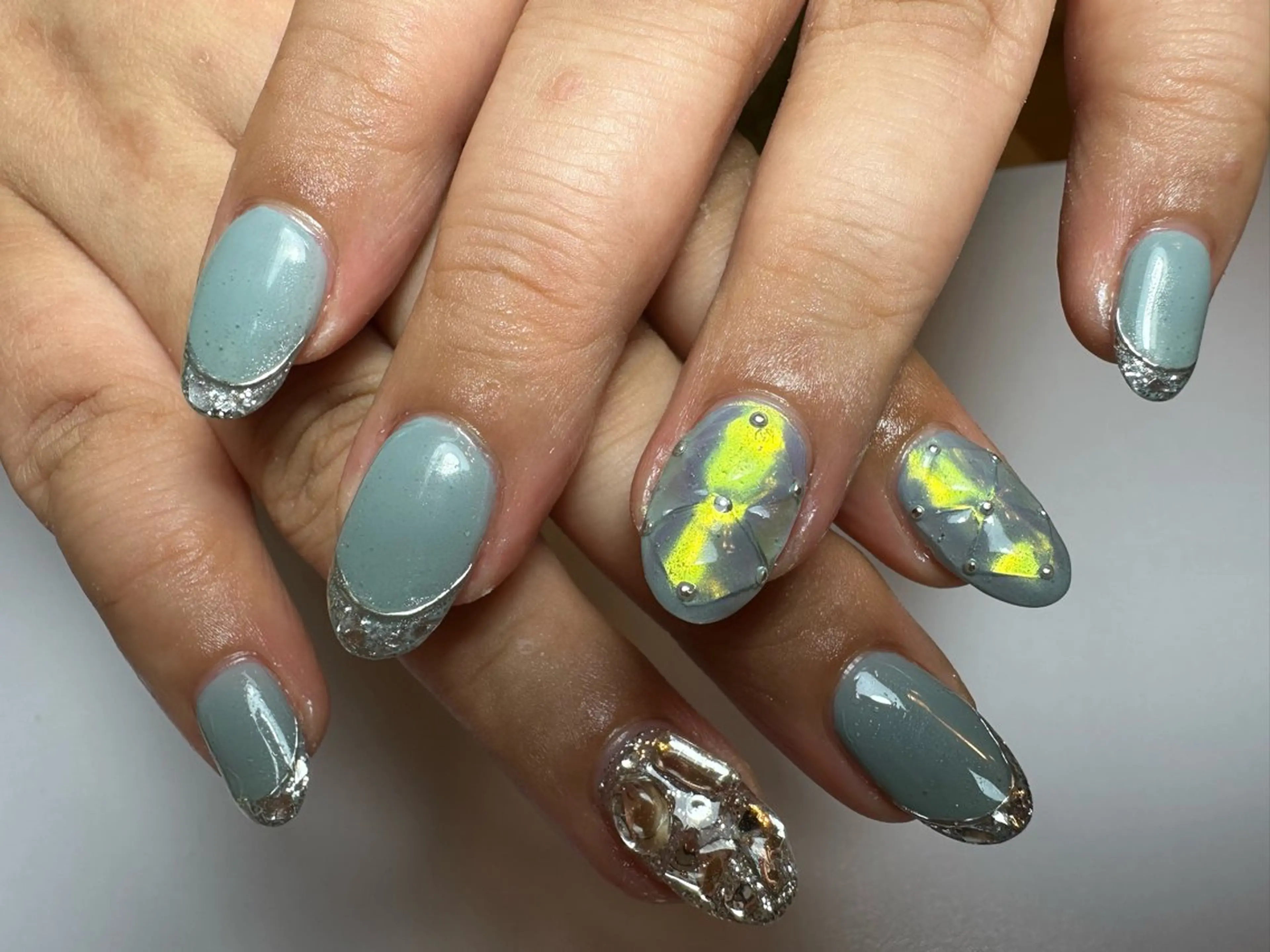 ミディアム ハンドネイル shandy nail所属・shandy nailのネイルデザイン