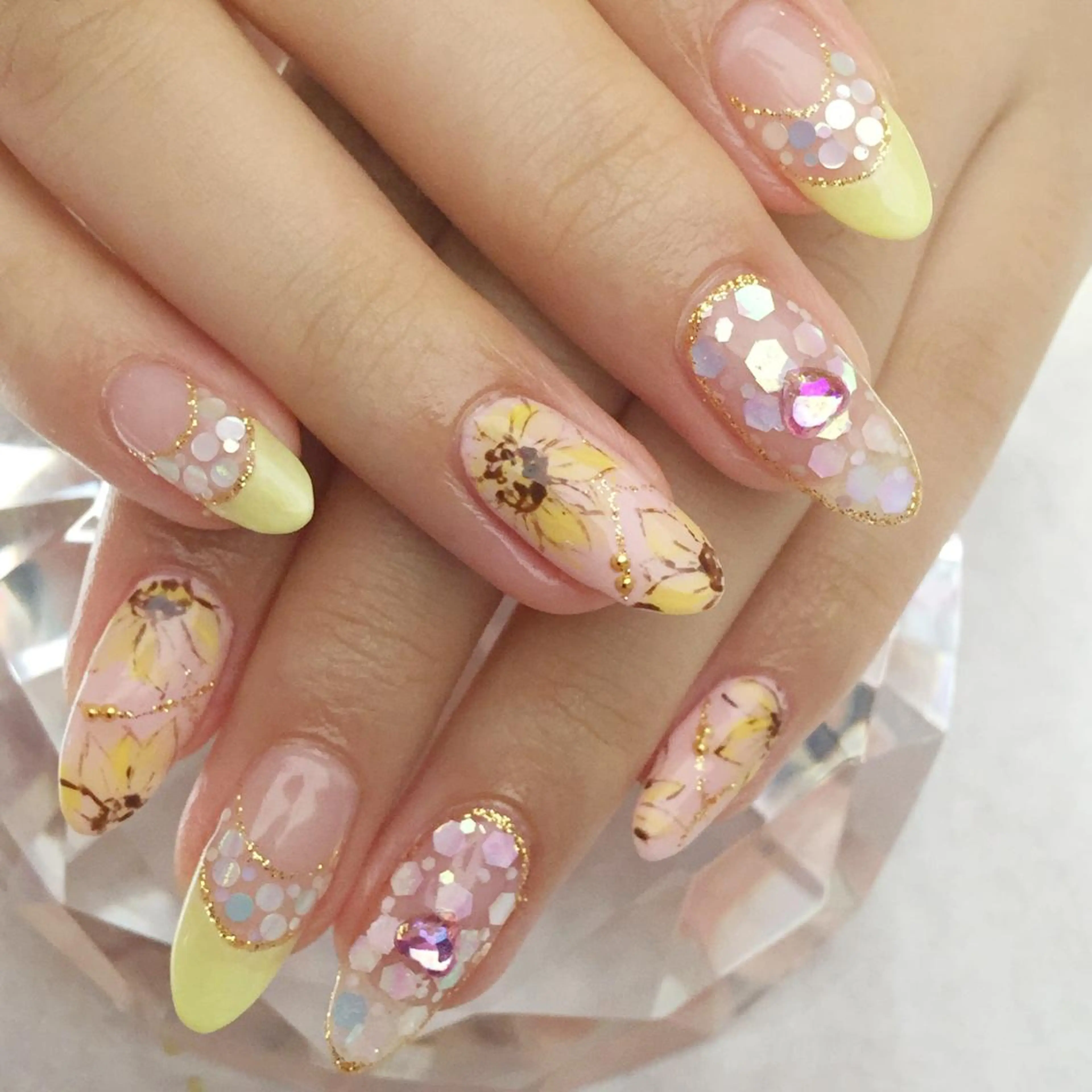 ネイル アートネイル ダブルフレンチ フレンチネイル ジェルネイル ホログラムネイル YUN 💅のネイルデザイン