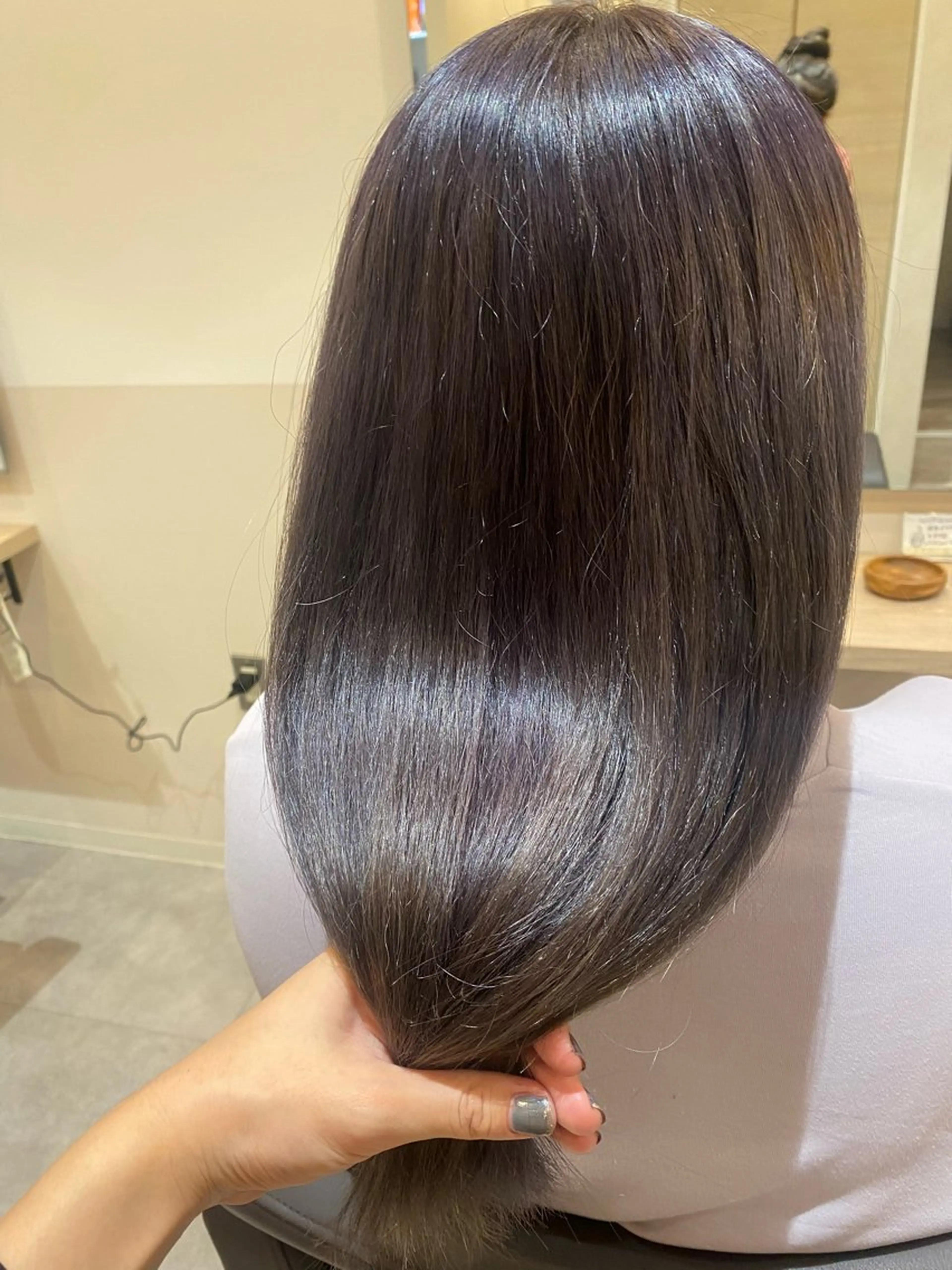 ロング カラー ブリーチ ラベンダーカラー トリートメント たなかゆづき Agu千葉店のヘアスタイル