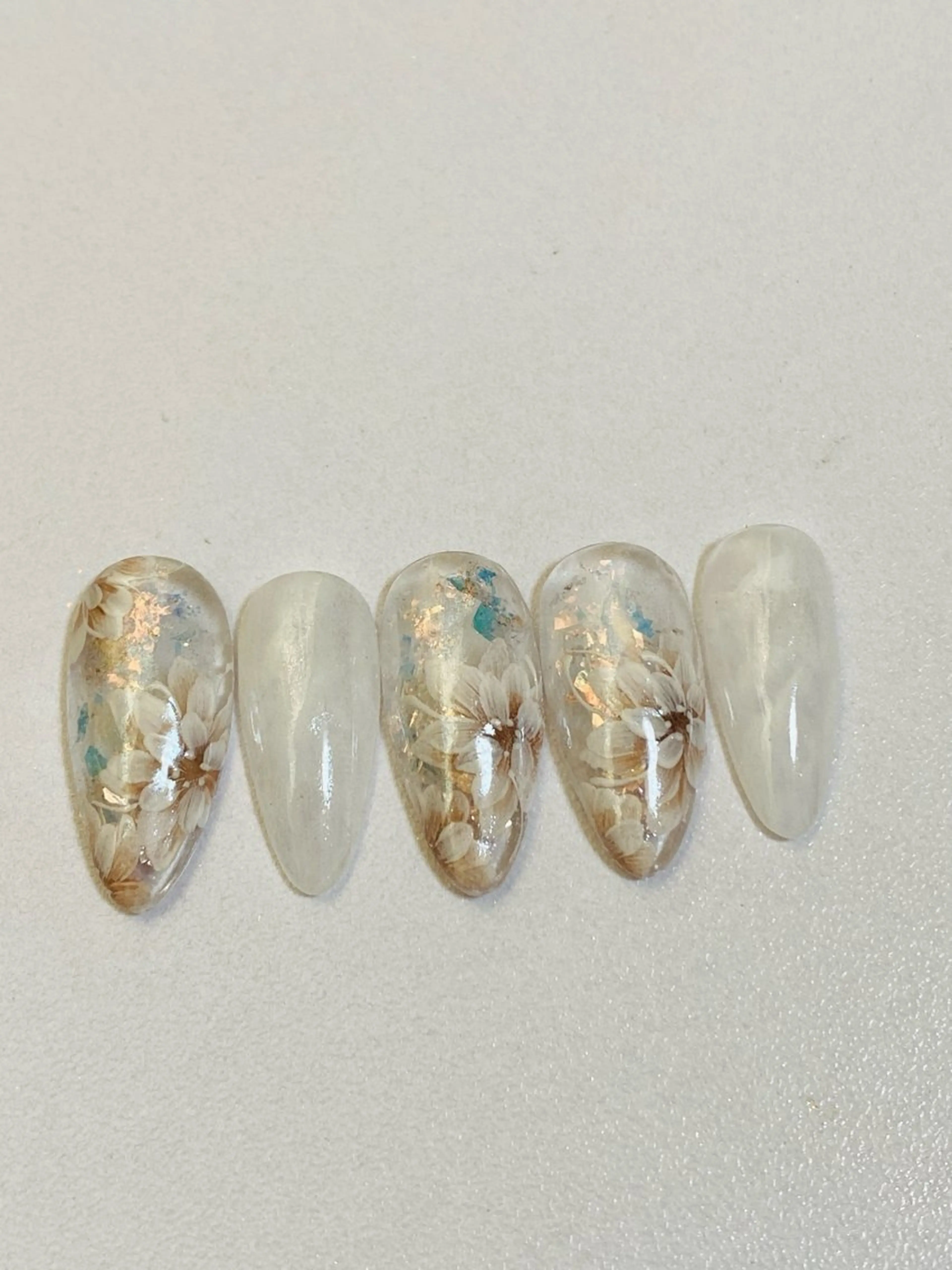 ネイル フラワーネイル 自宅ネイルサロン ♦️nuance♦️のネイルデザイン