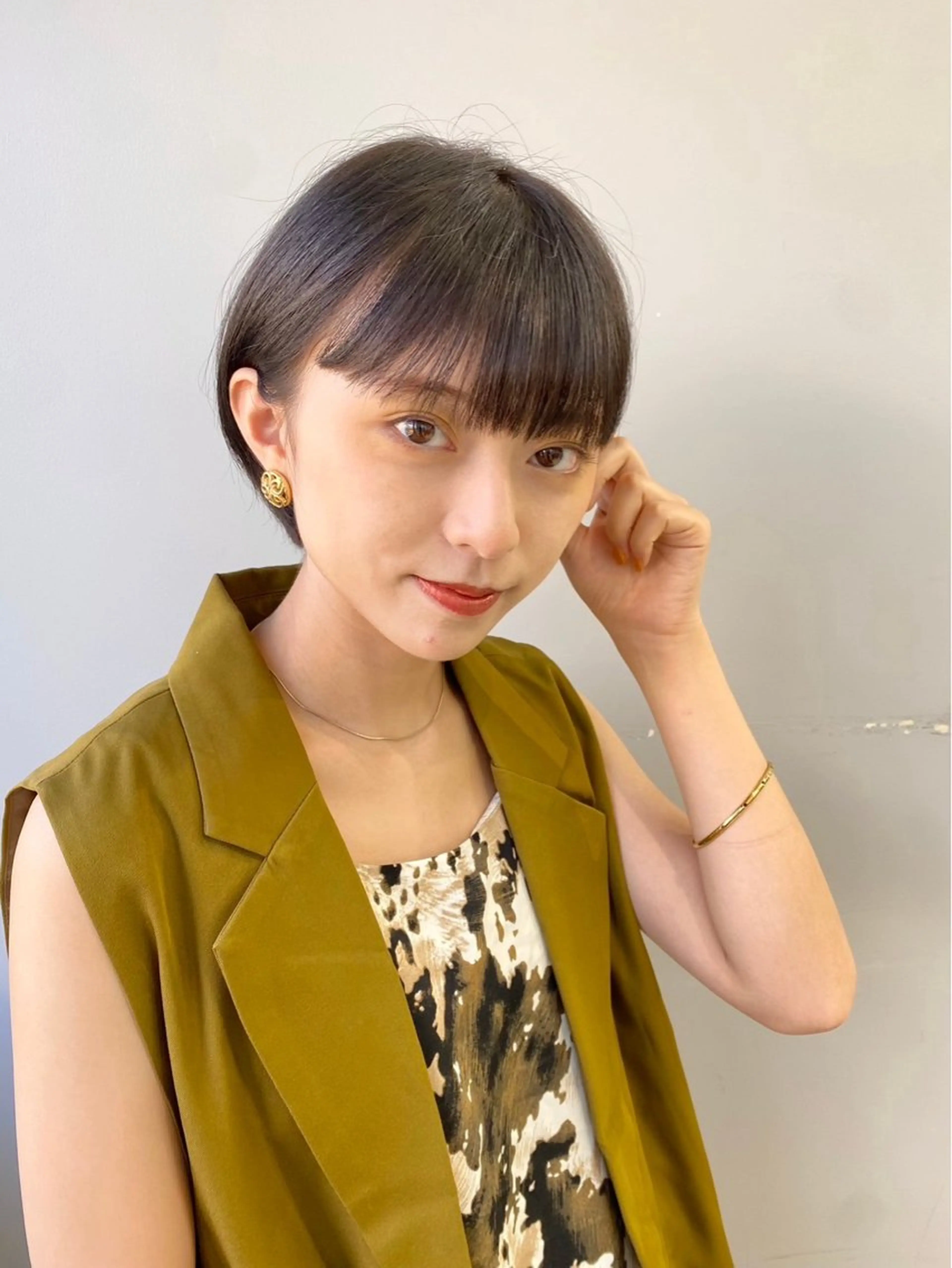 ショート レイヤー×ツヤカラー 渋谷/kougaのヘアスタイル