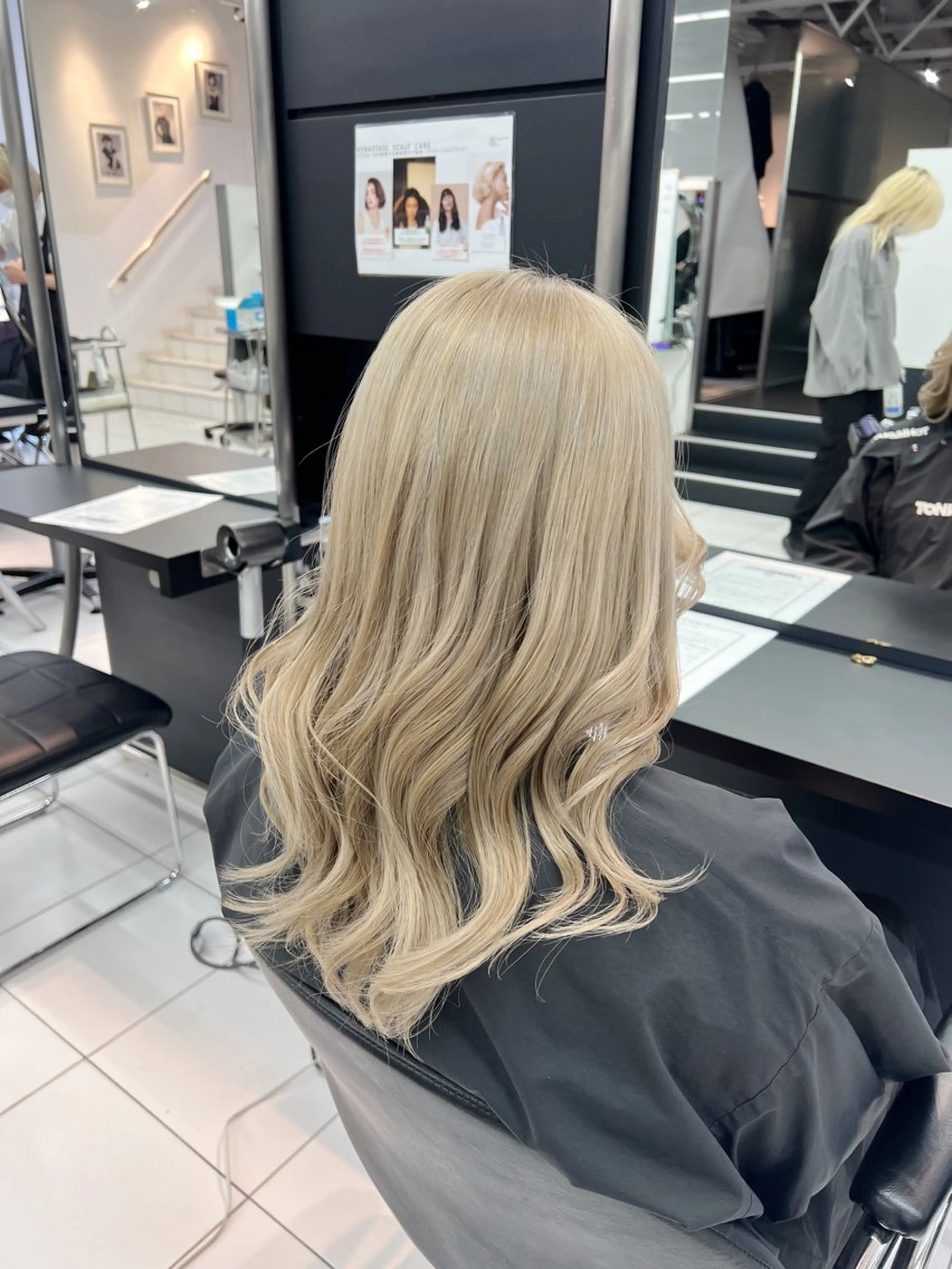 ロング ハッタ ミクのヘアスタイル