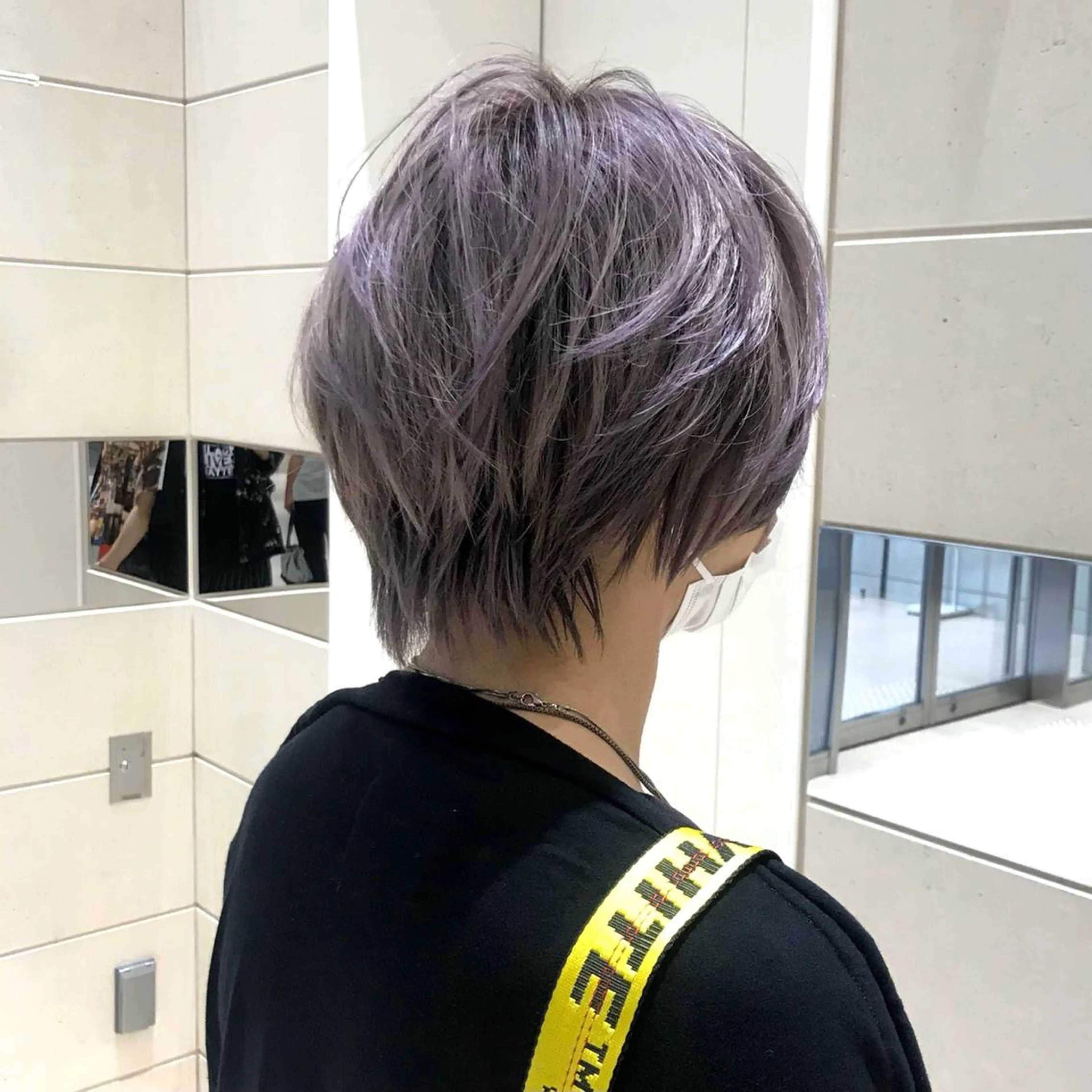 ショート カラー メンズ メンズブリーチ ブリーチ シルバー 鈴木 美穂のヘアスタイル