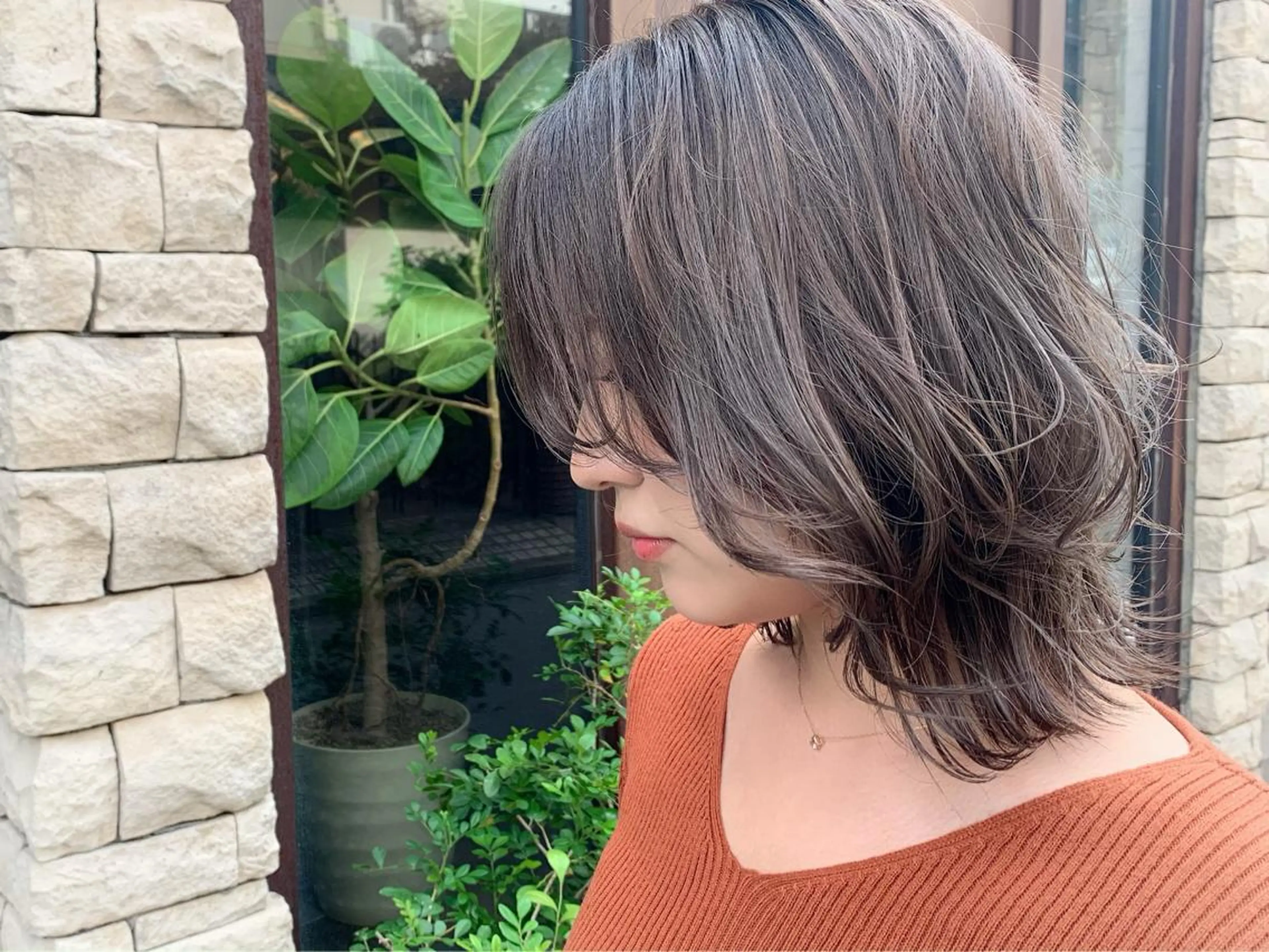 ミディアム カラー ブリーチ ハイライトカラー ハイライト EMANON天神所属・Hitomi Ezakiのヘアスタイル